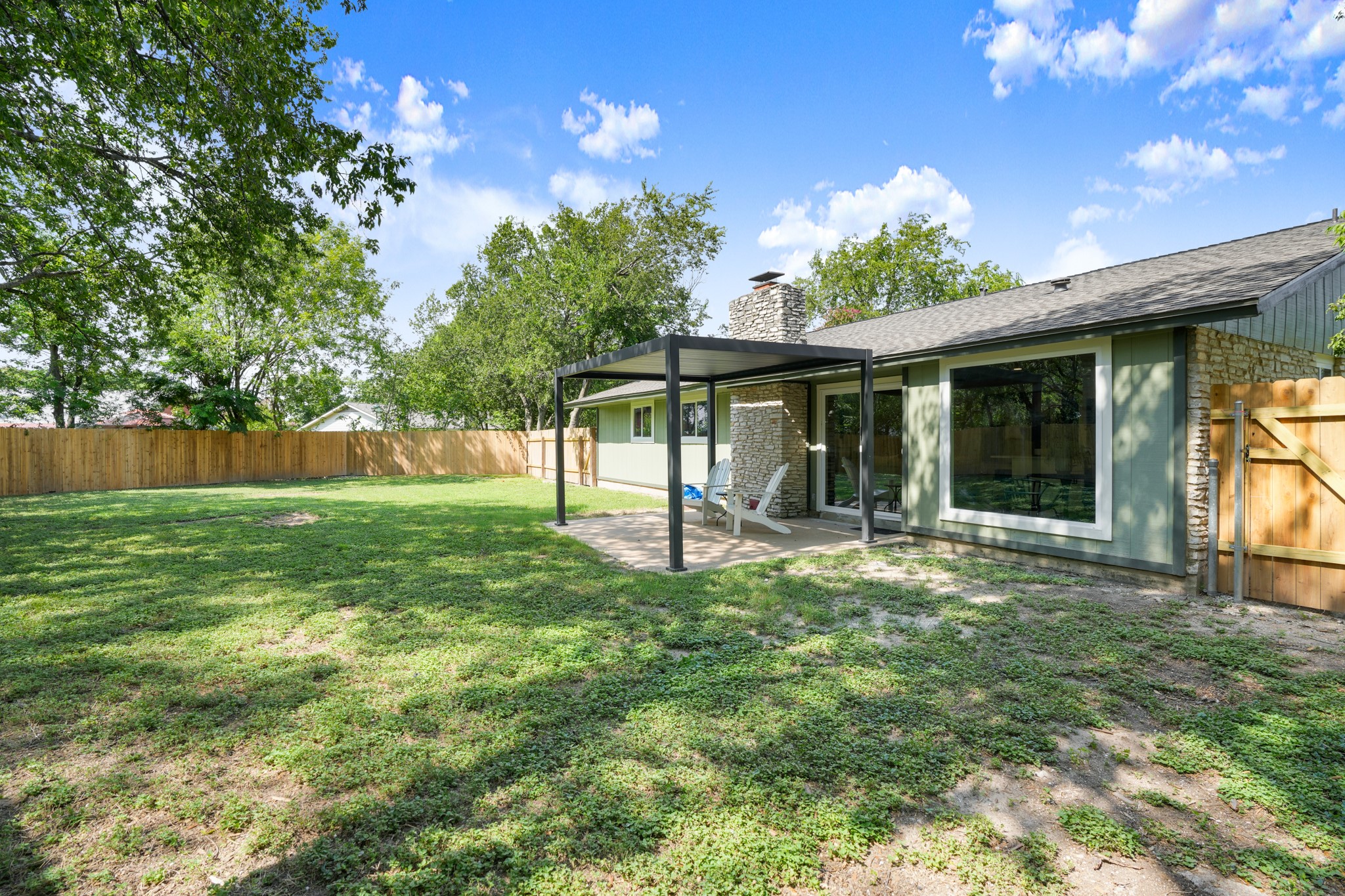 main property photo 26