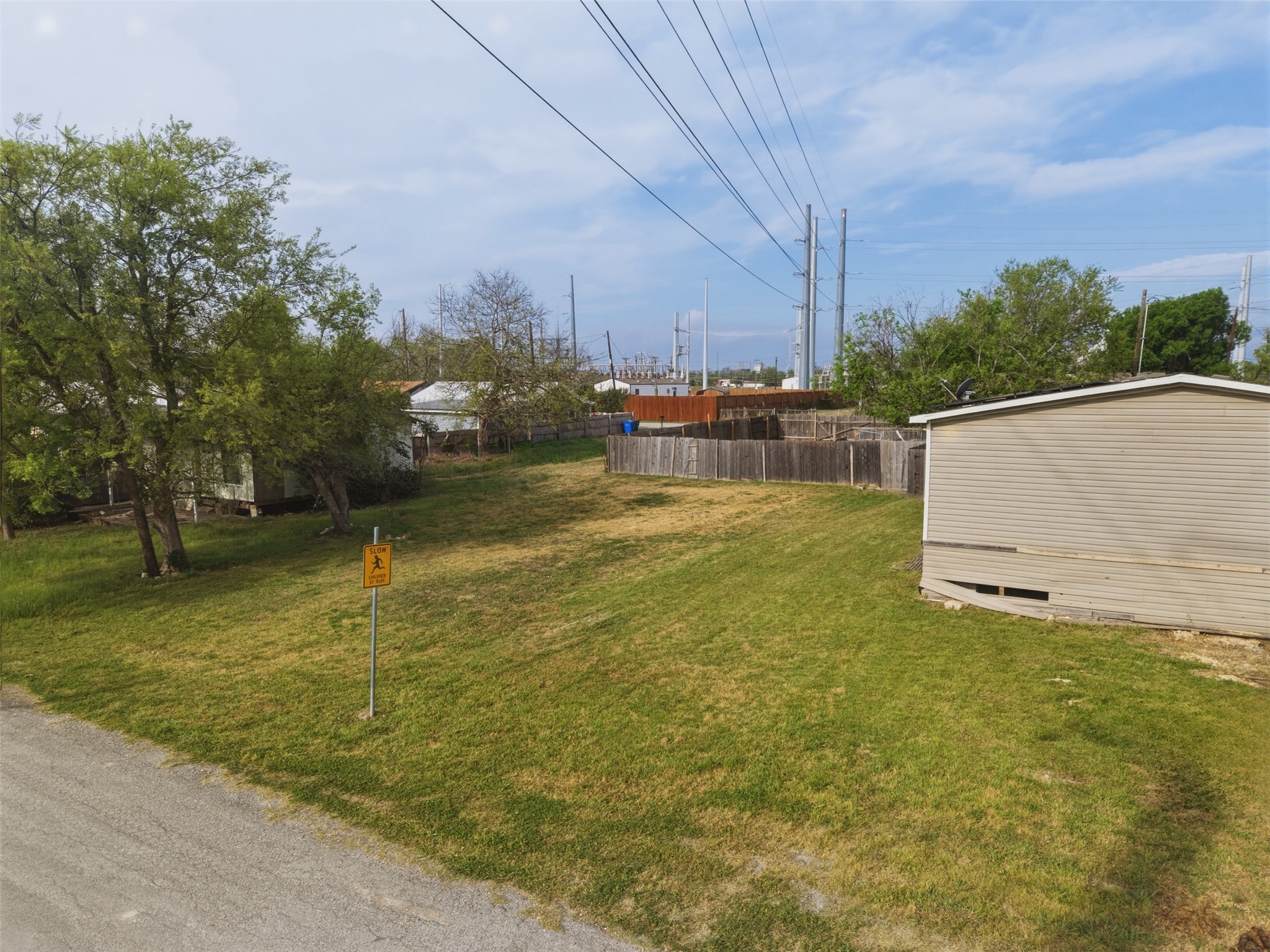 main property photo 11