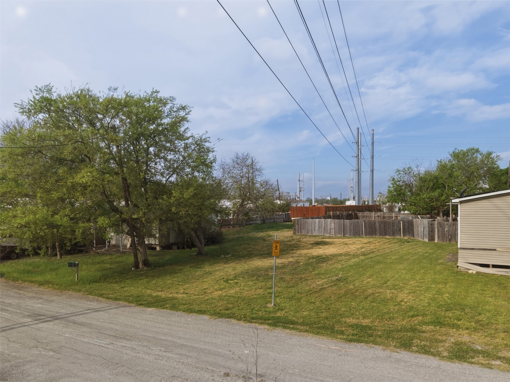 main property photo 12