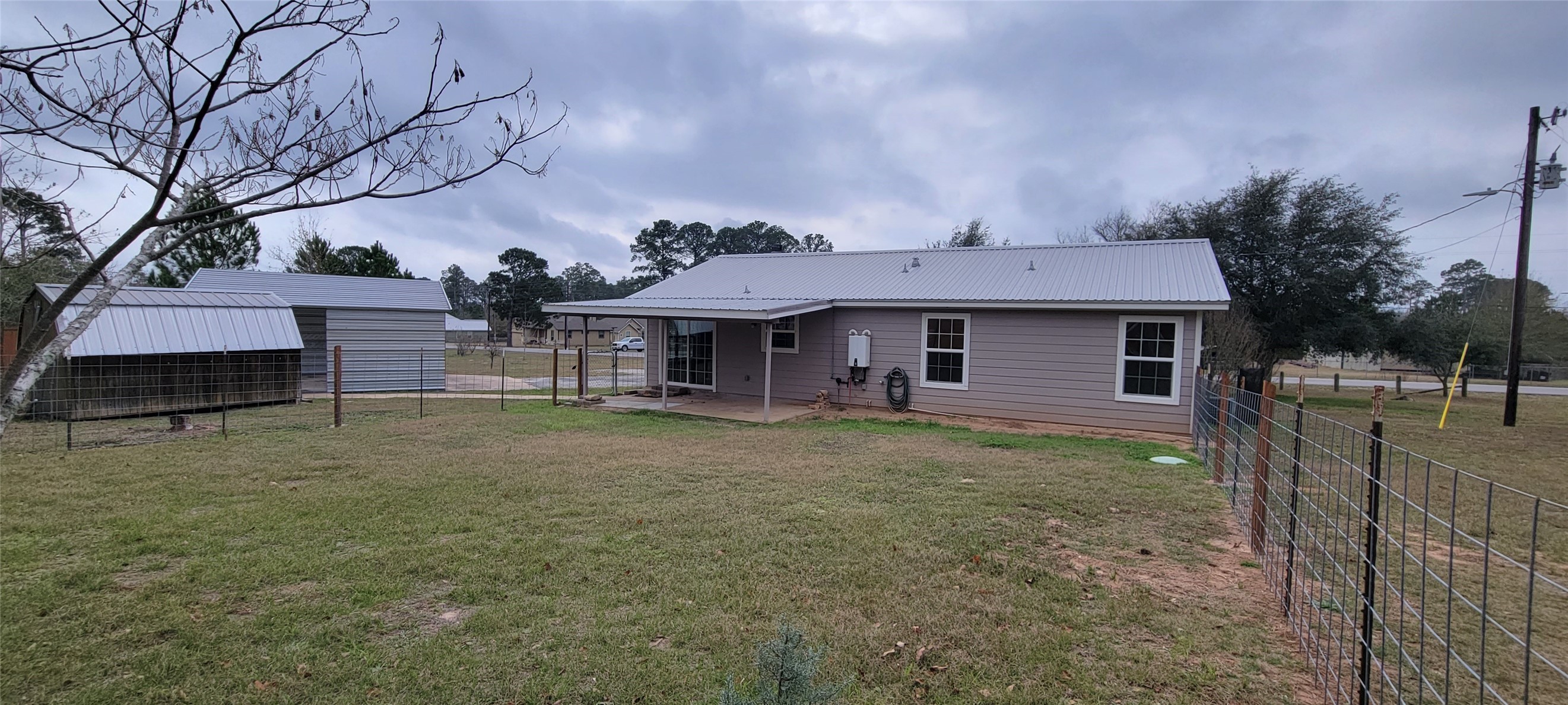main property photo 20
