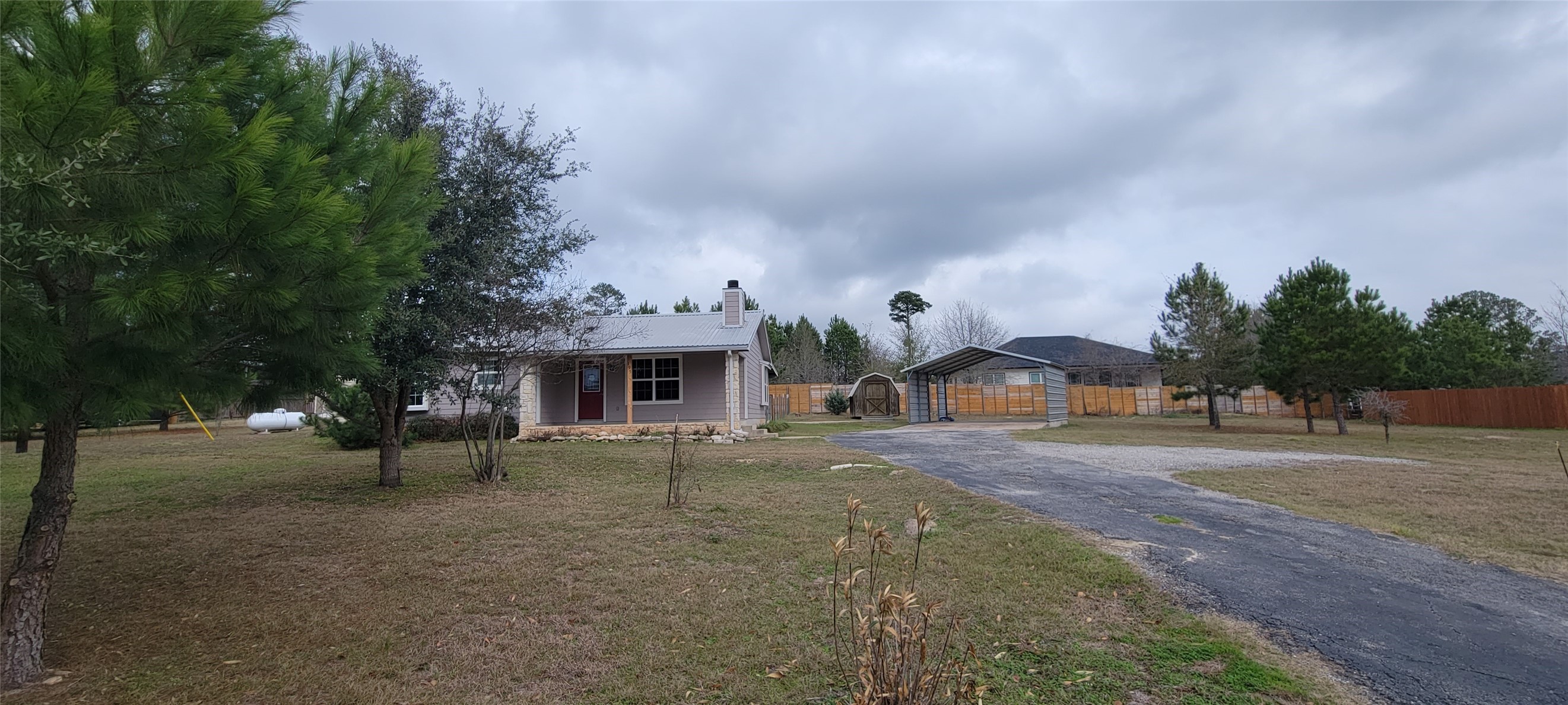 main property photo 25