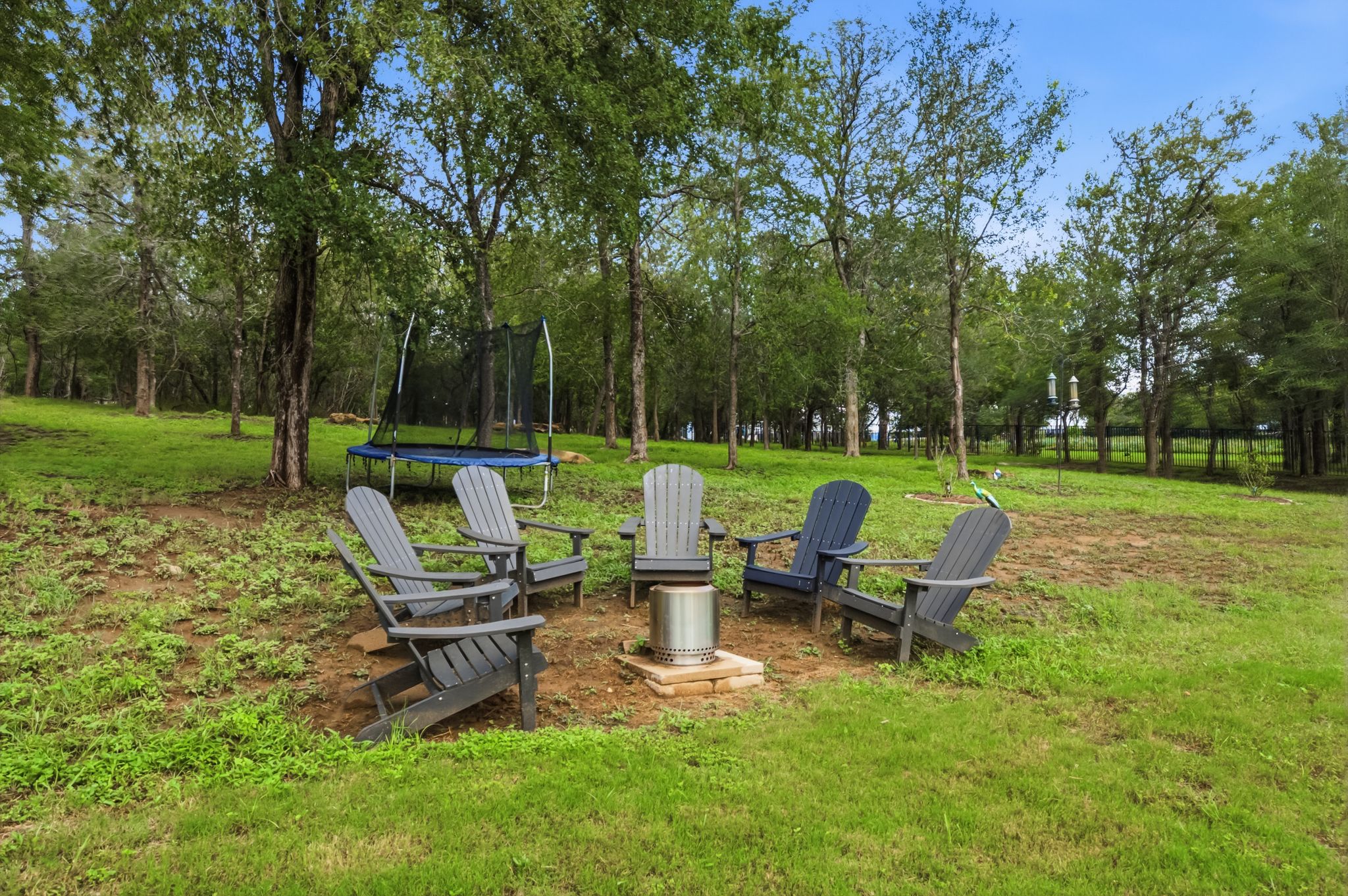 main property photo 32