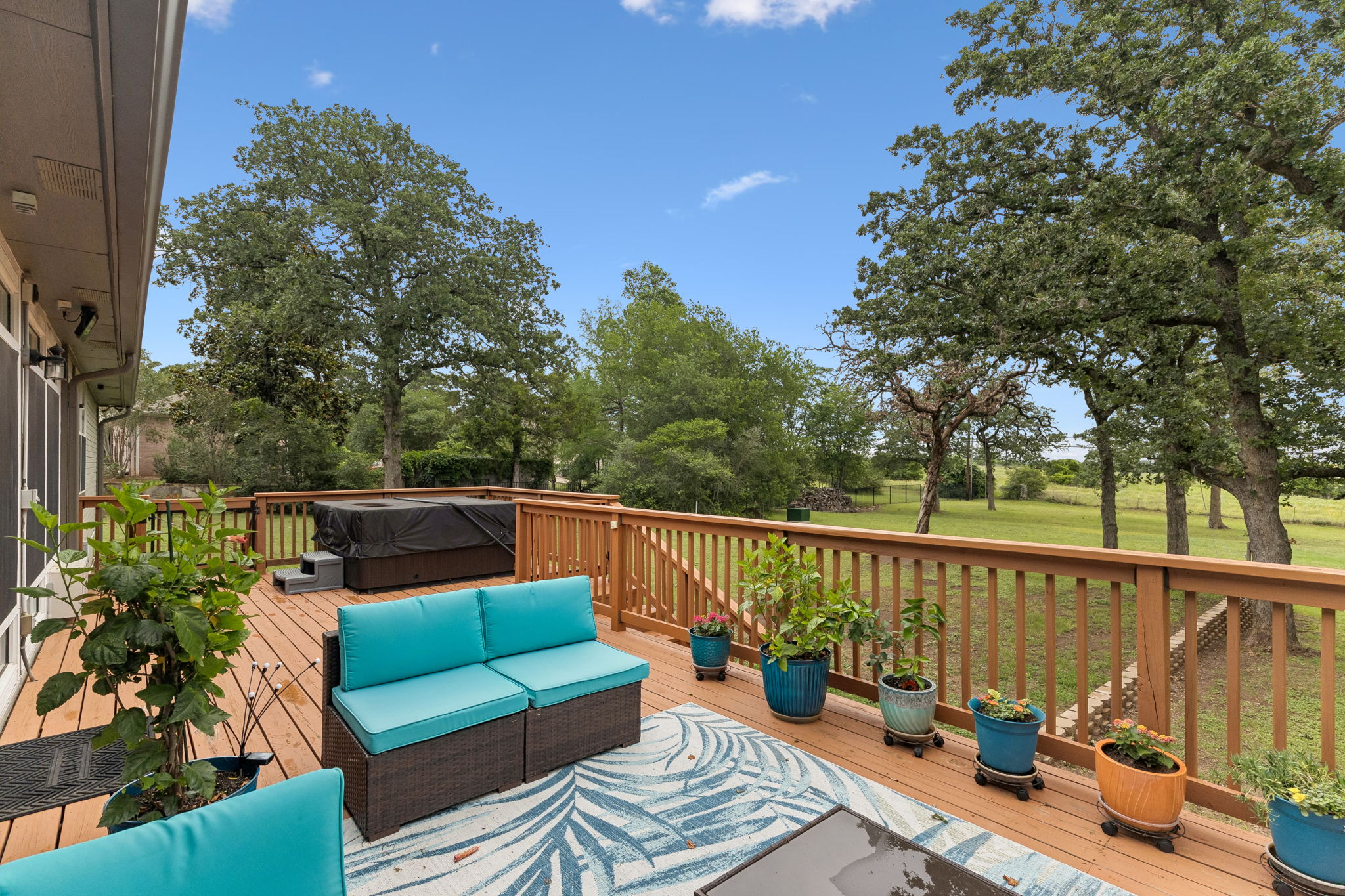 main property photo 31