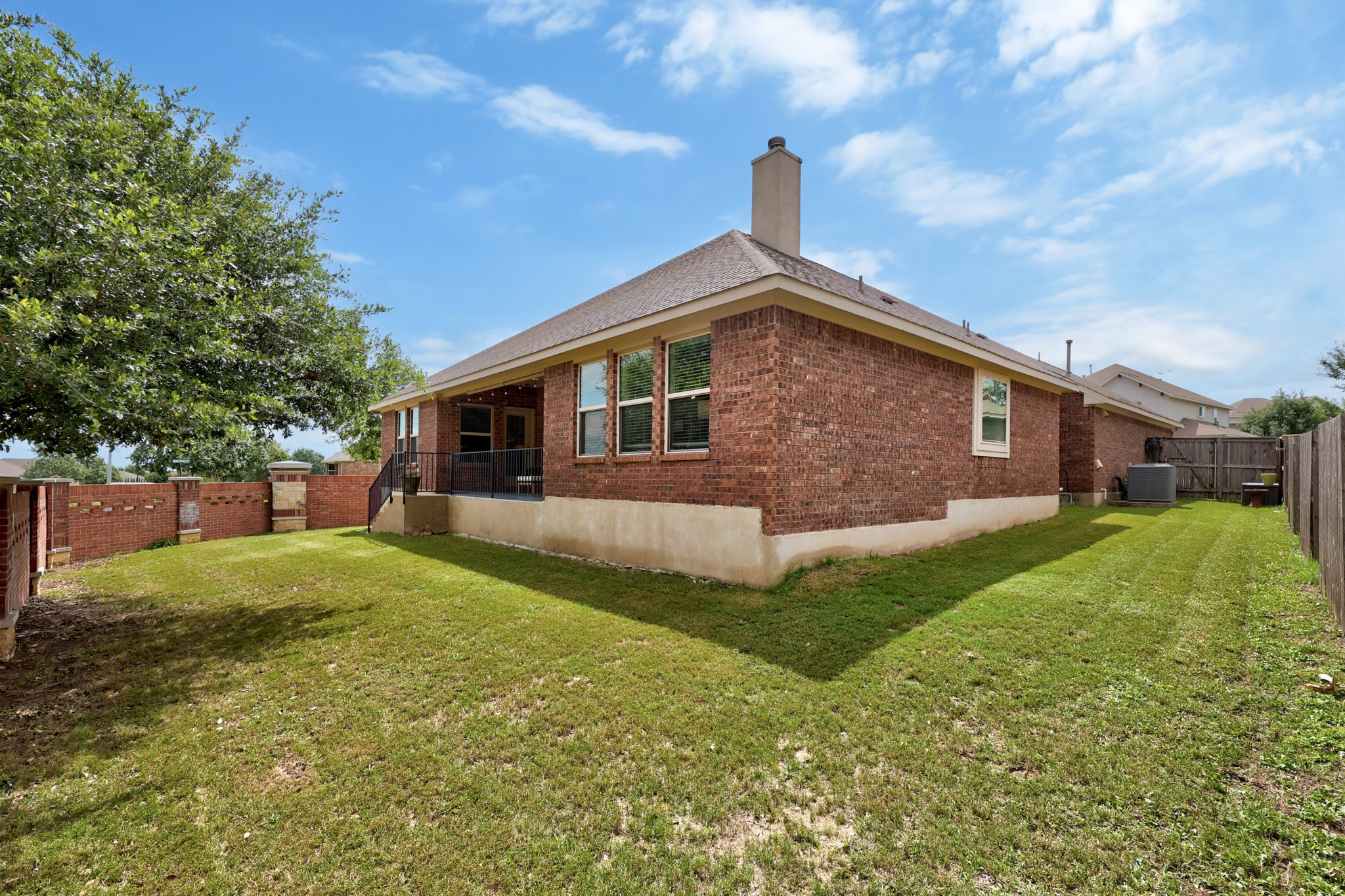 main property photo 32