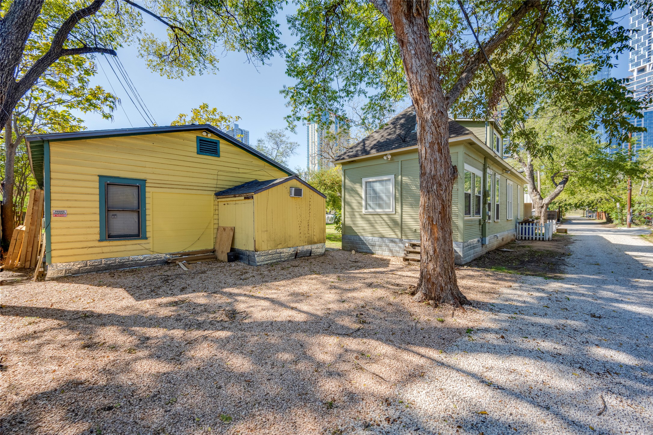 main property photo 32