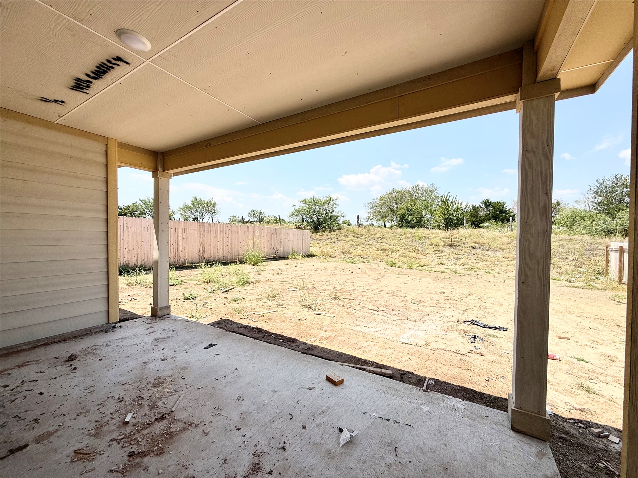 main property photo 10