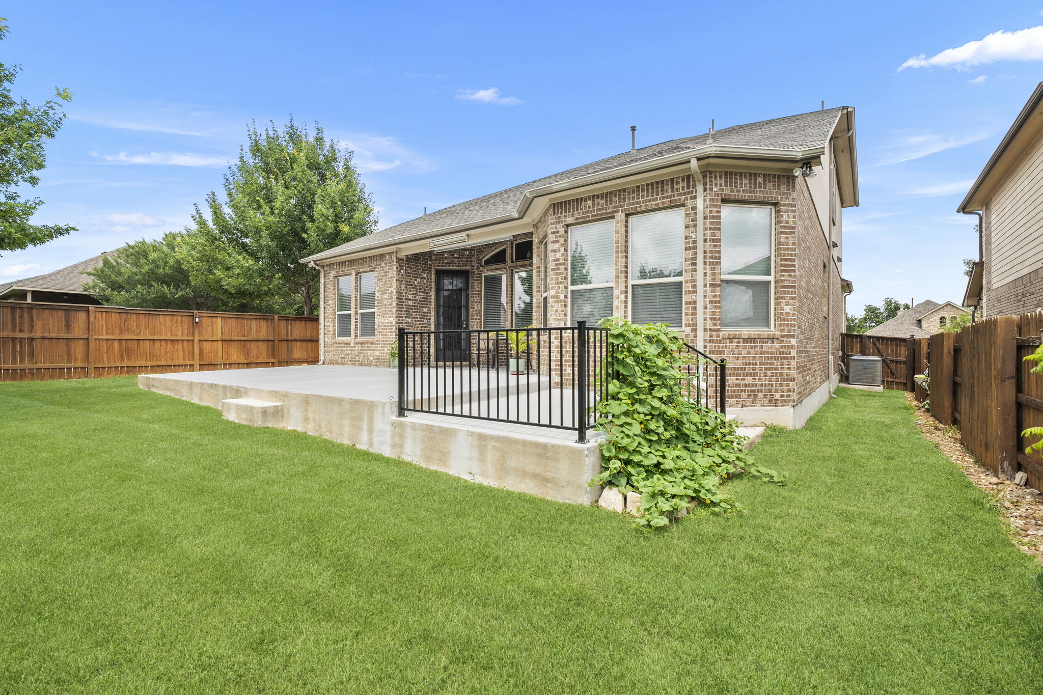main property photo 34