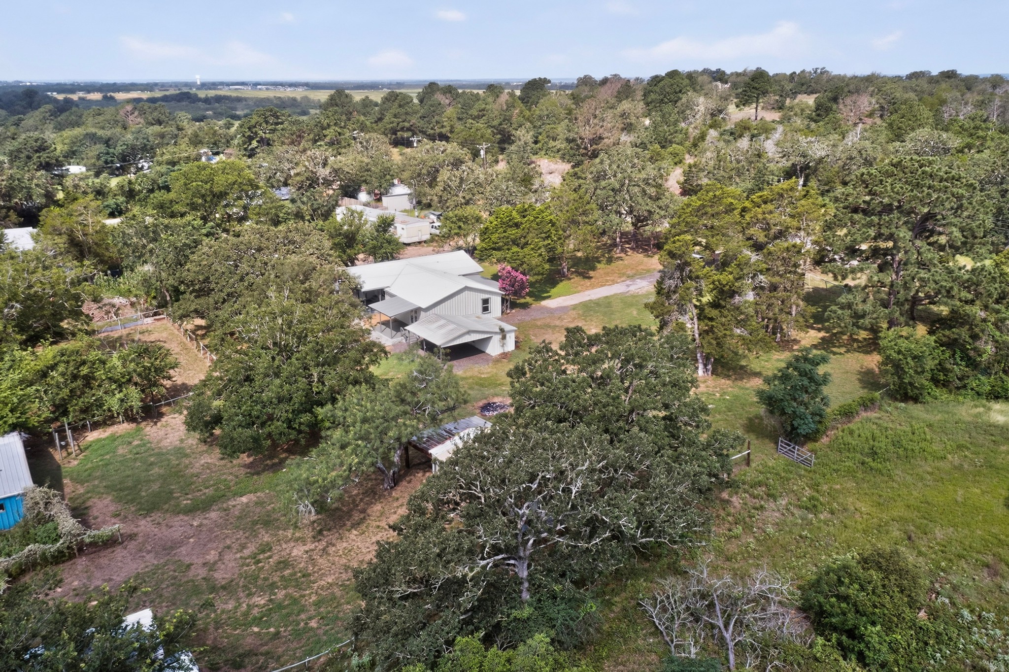 main property photo 14