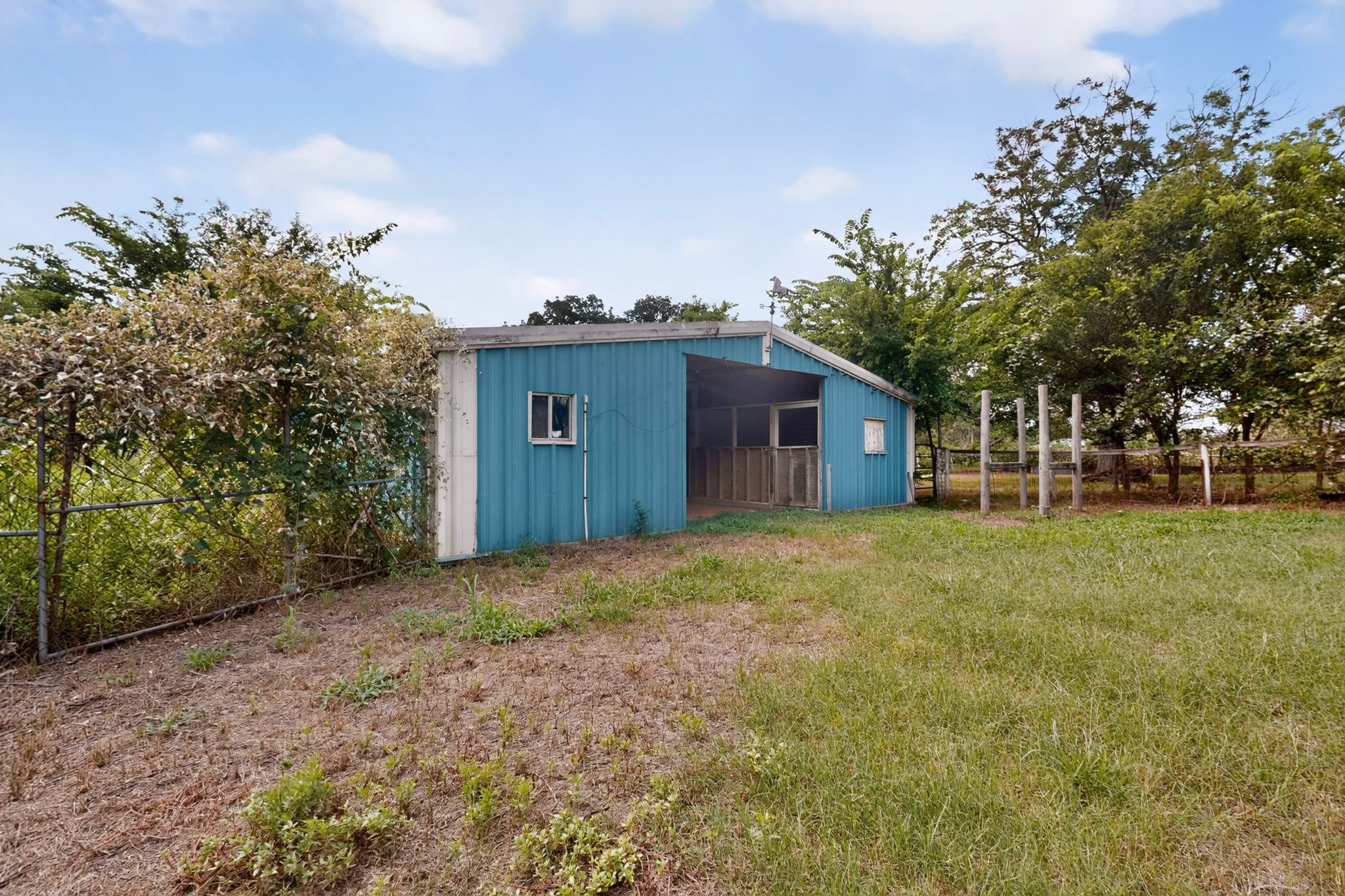 main property photo 39