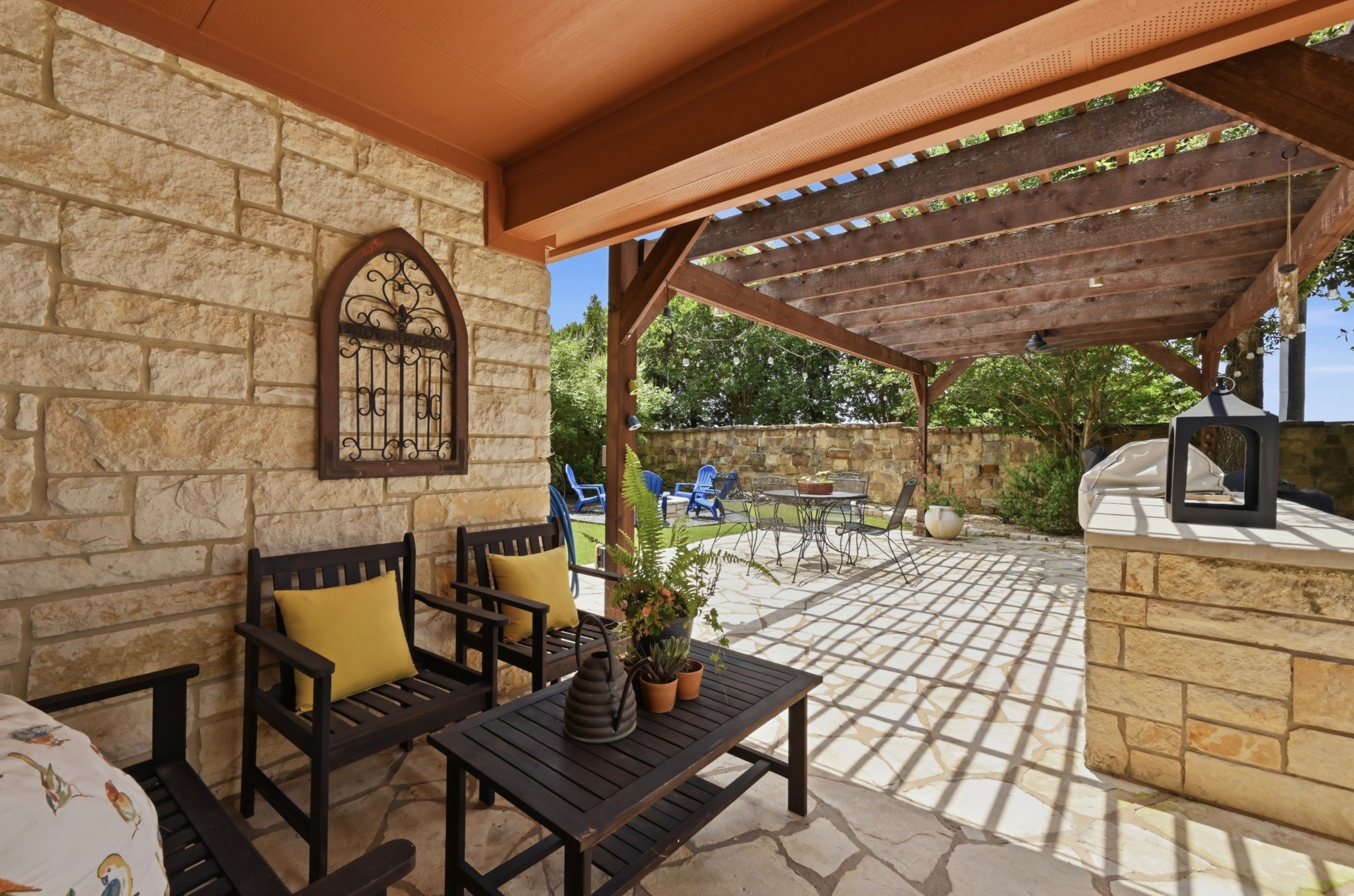 main property photo 22