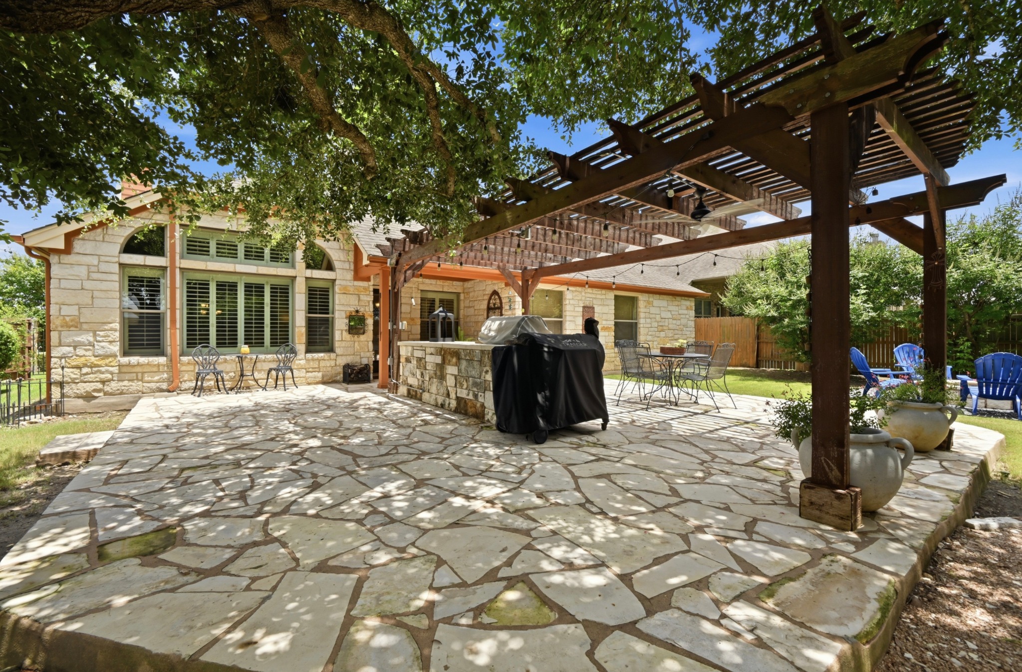 main property photo 23