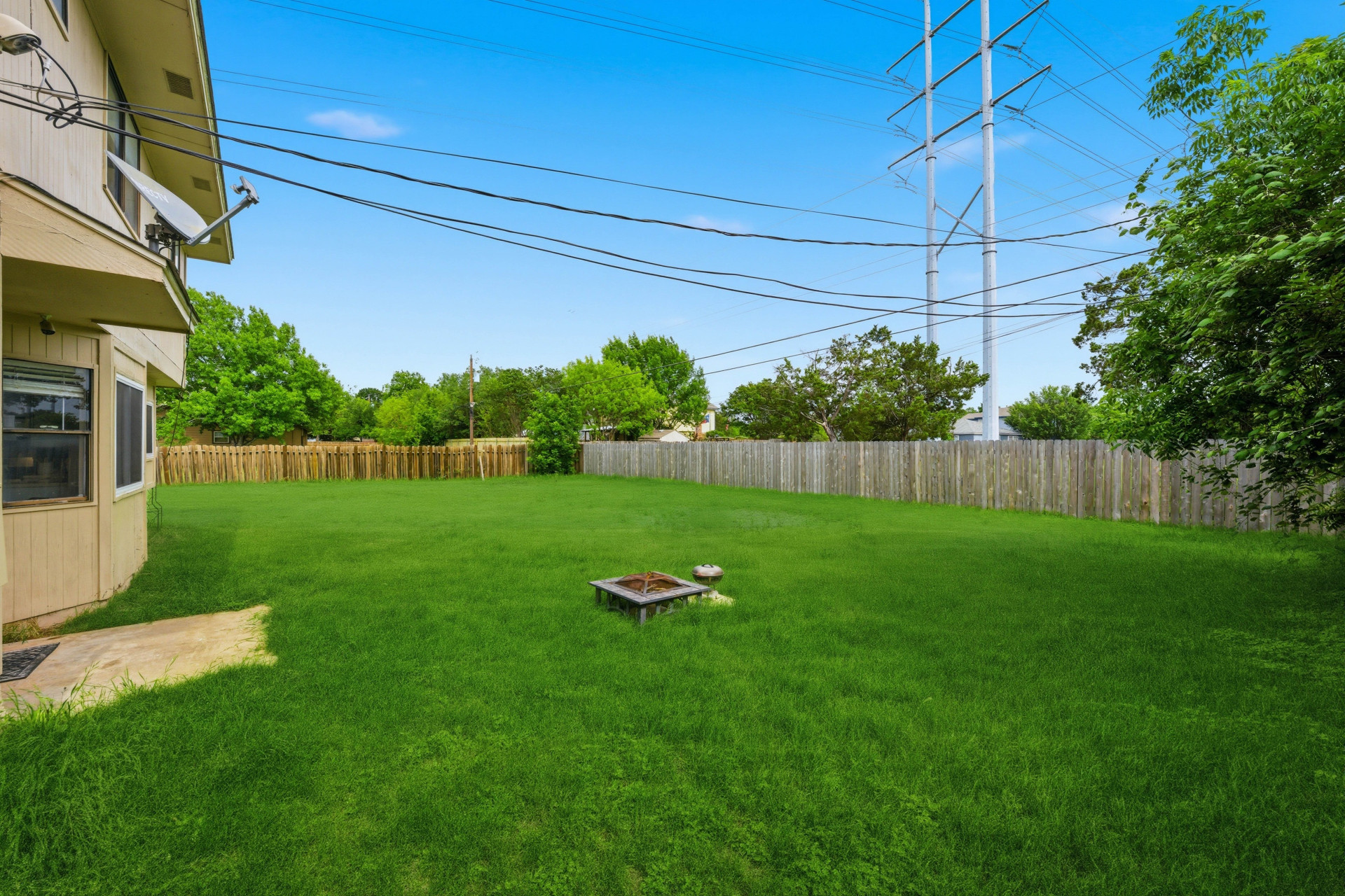 main property photo 30