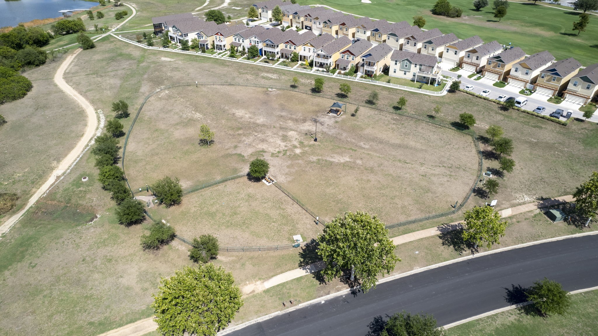 main property photo 36