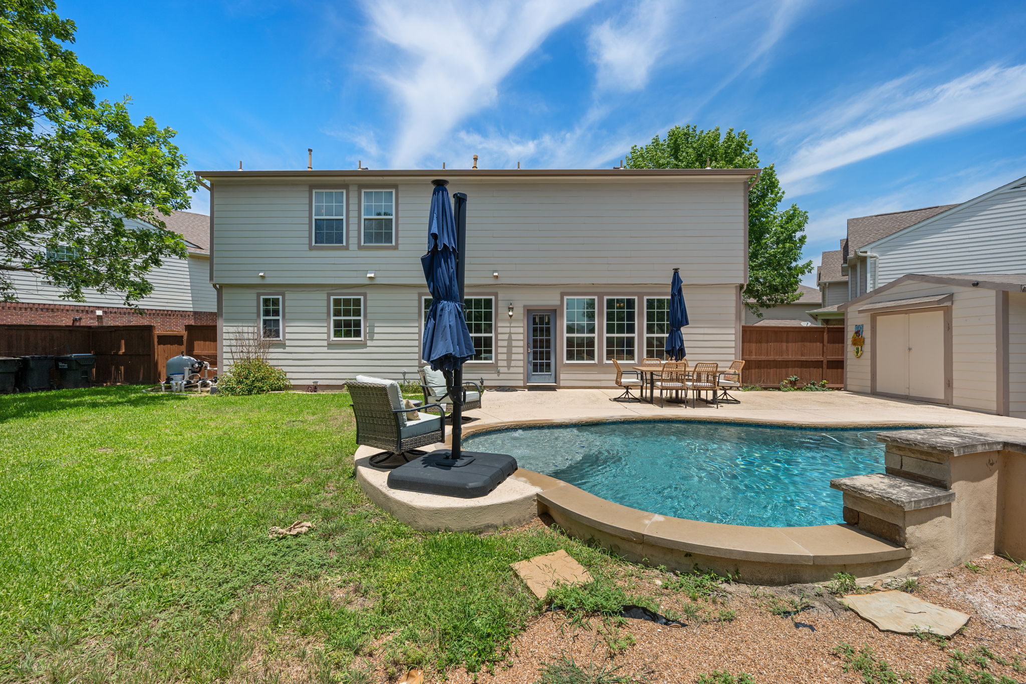 main property photo 30