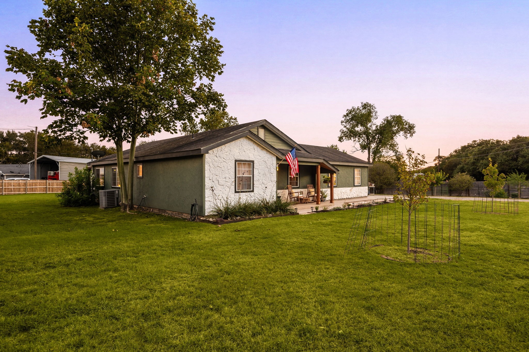 main property photo 32