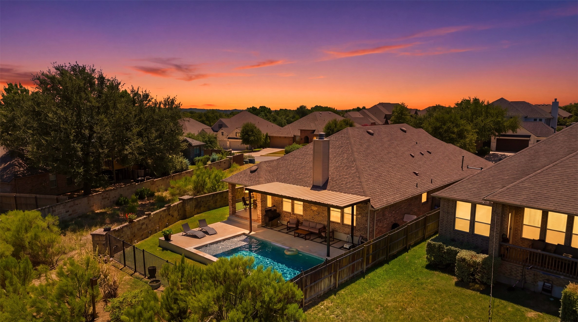main property photo 33