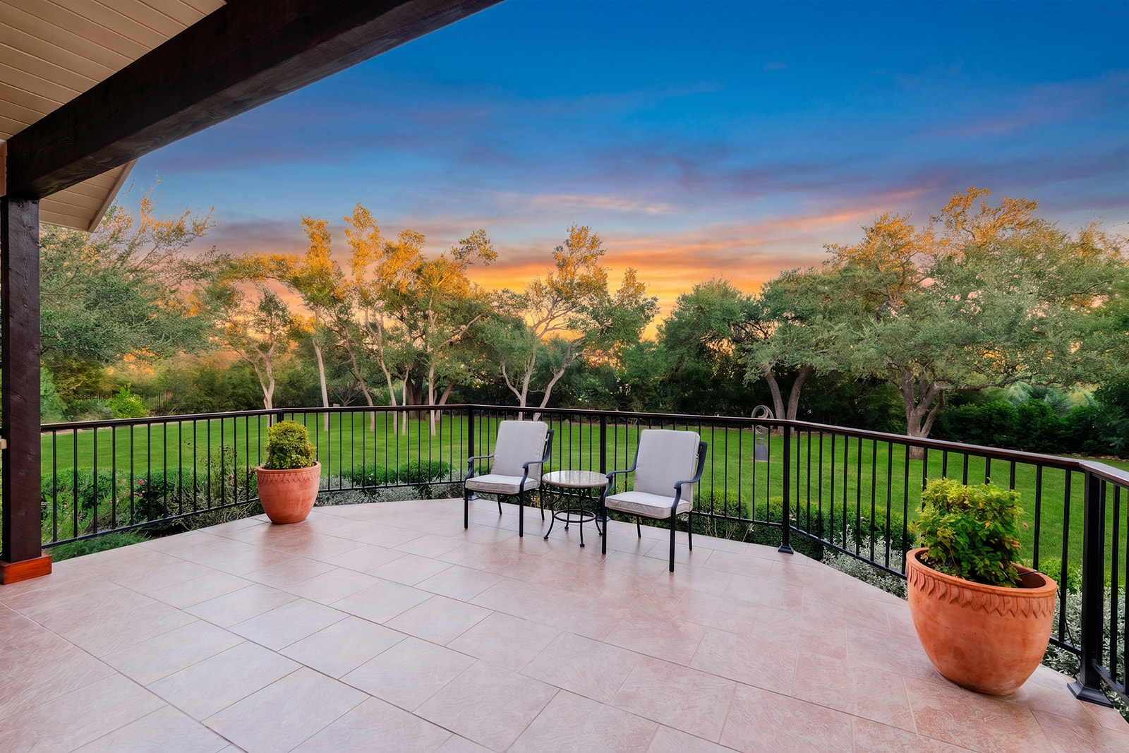 main property photo 22