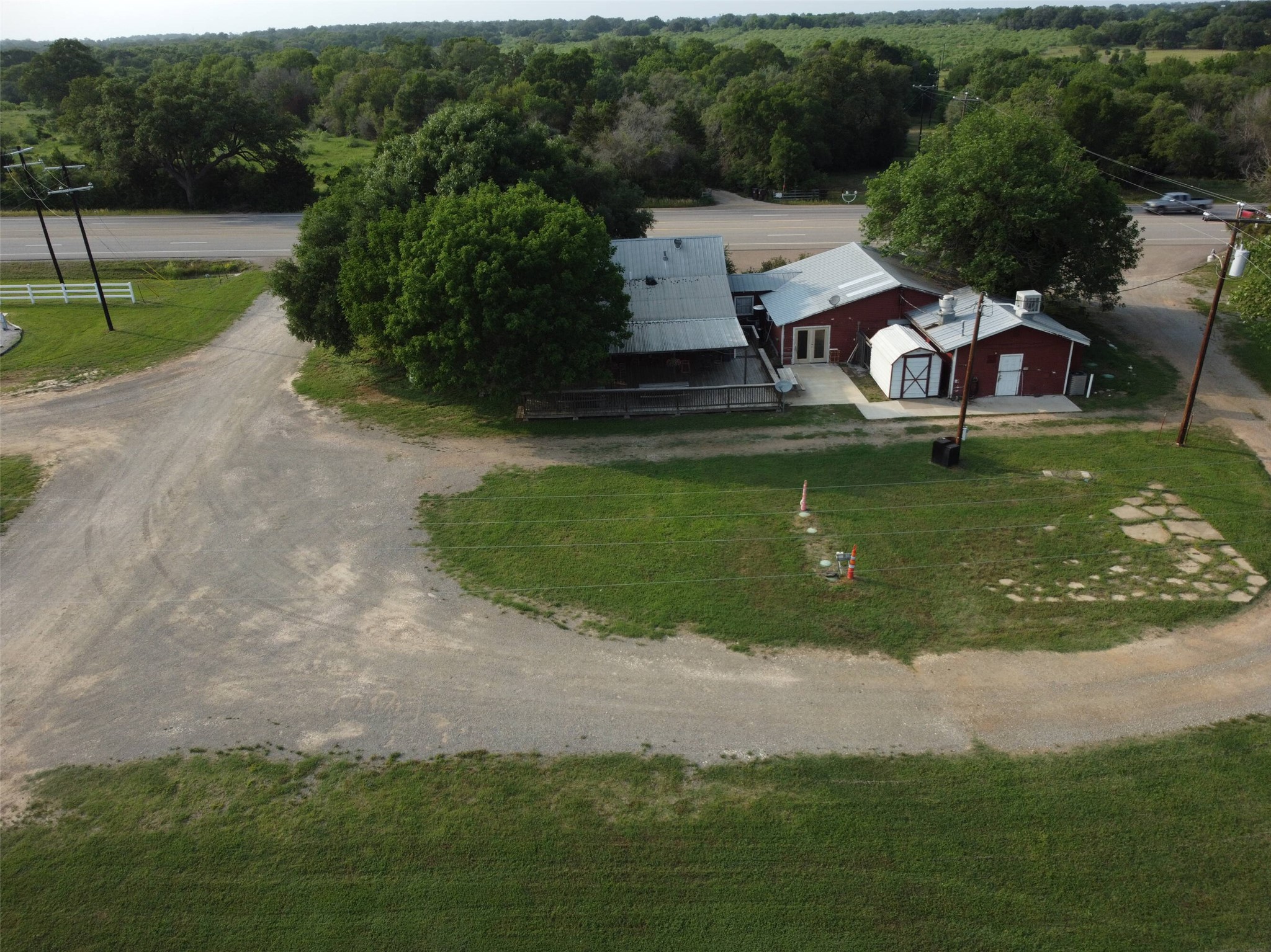 main property photo 7