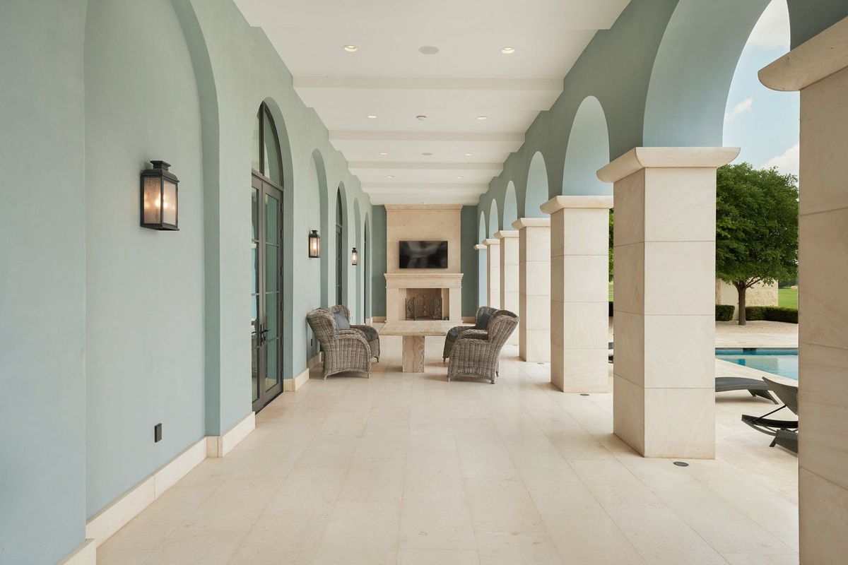 main property photo 23