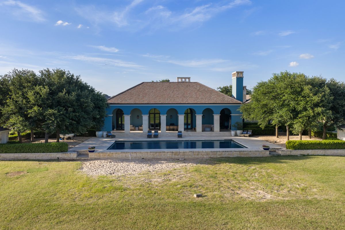 main property photo 25