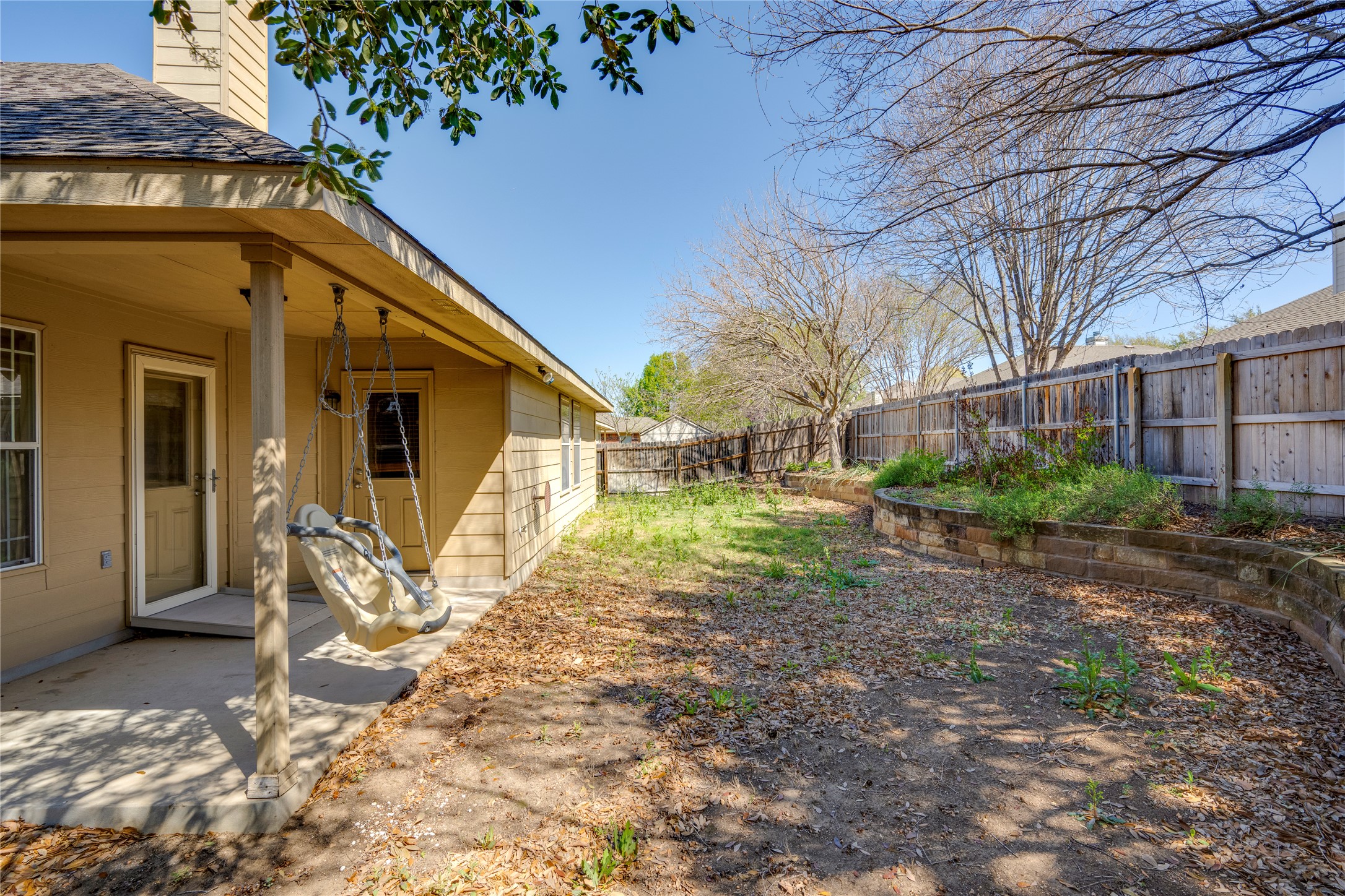 main property photo 24