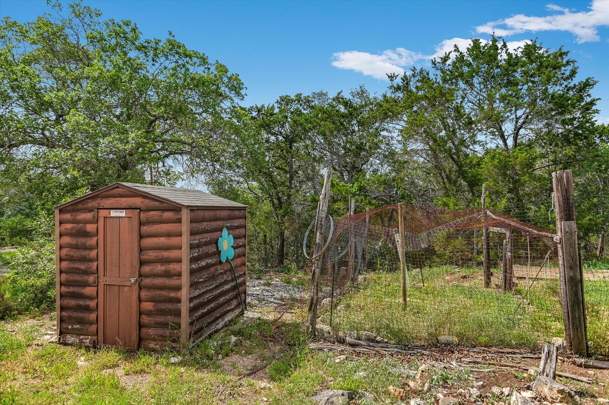 main property photo 12