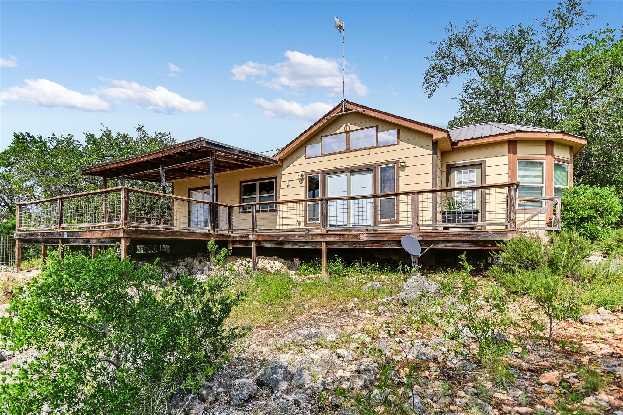main property photo 13