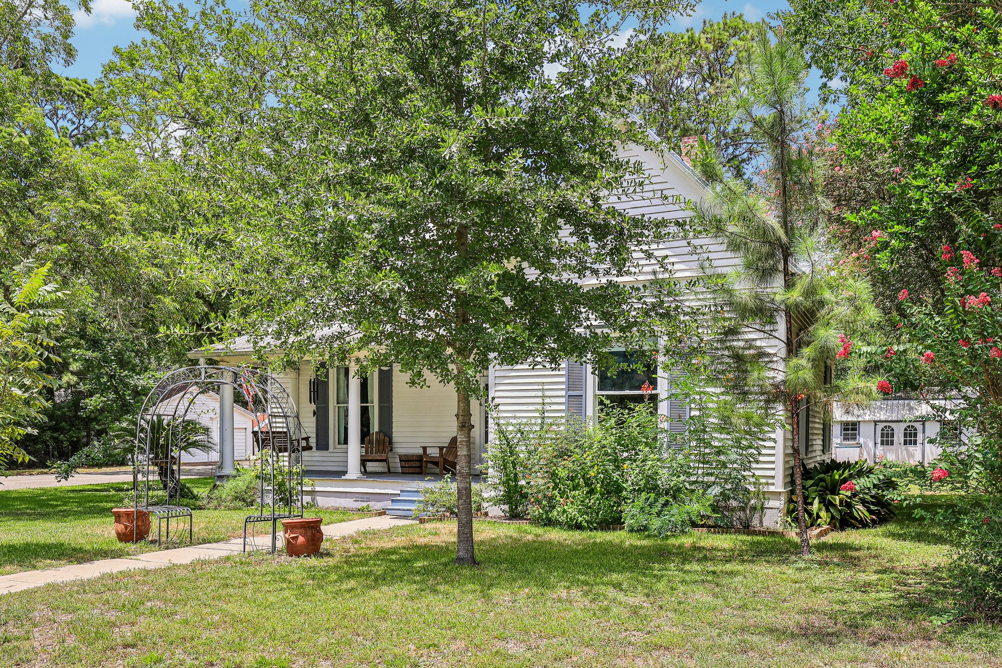 main property photo 31