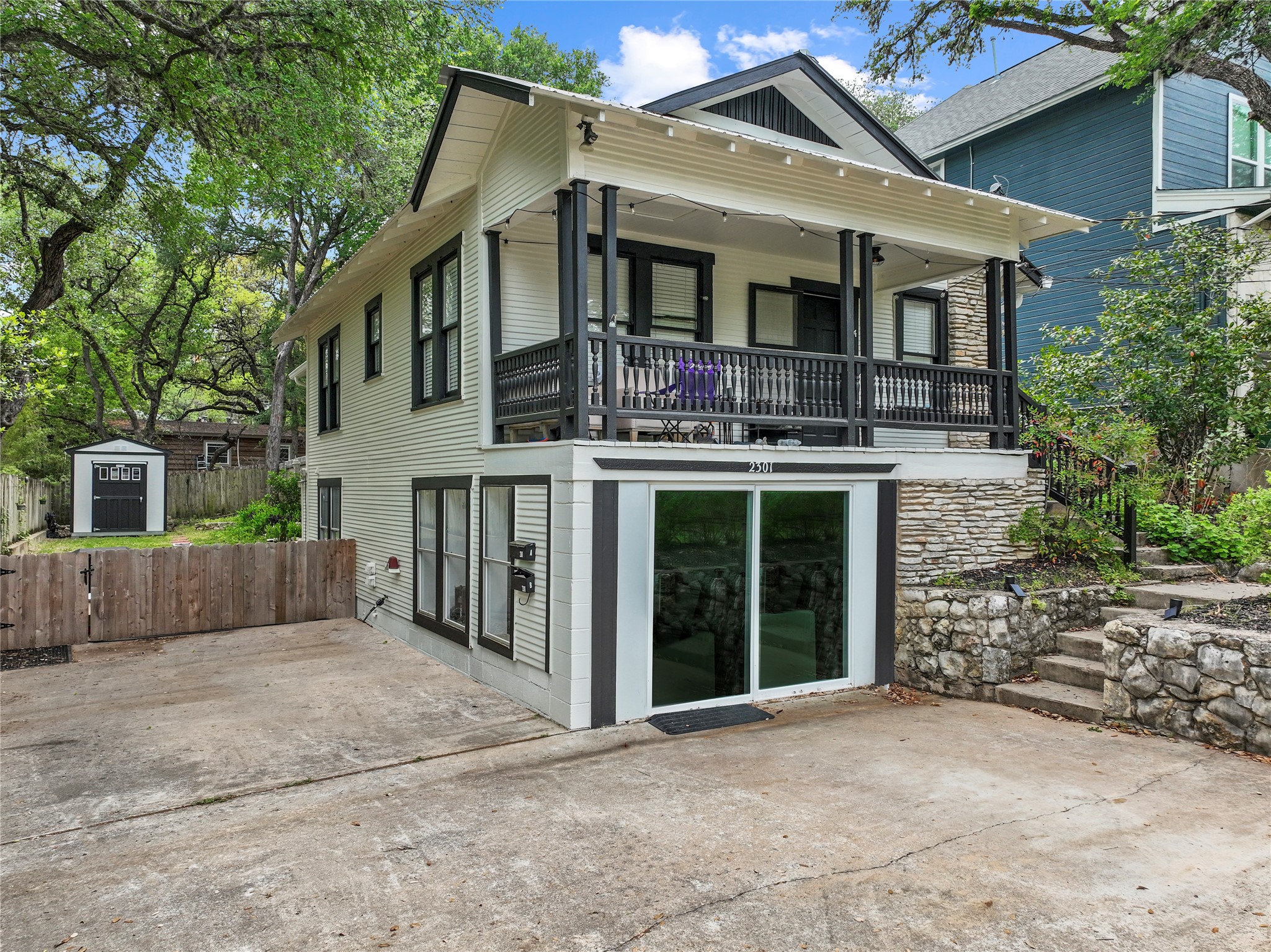main property photo 18