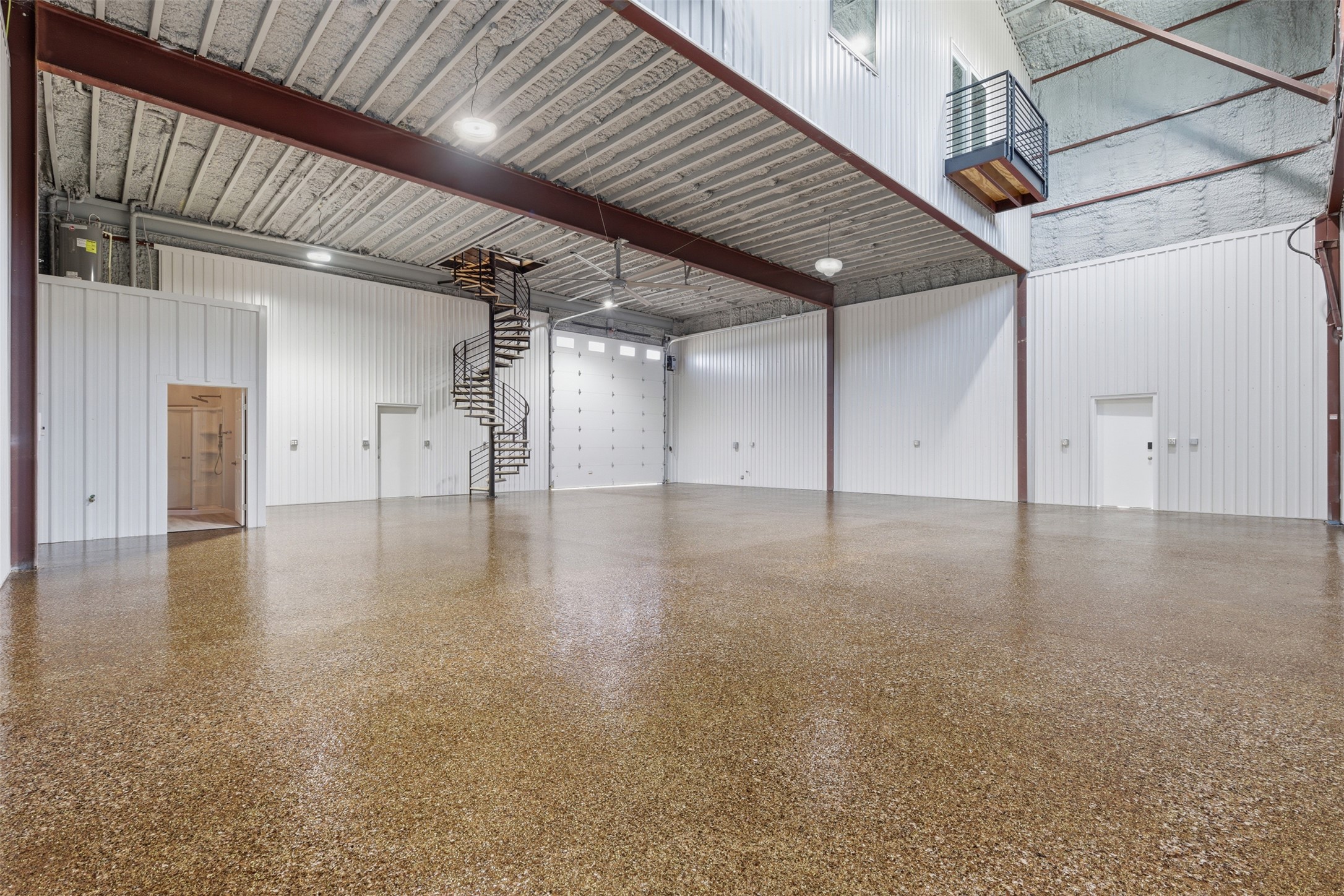main property photo 17