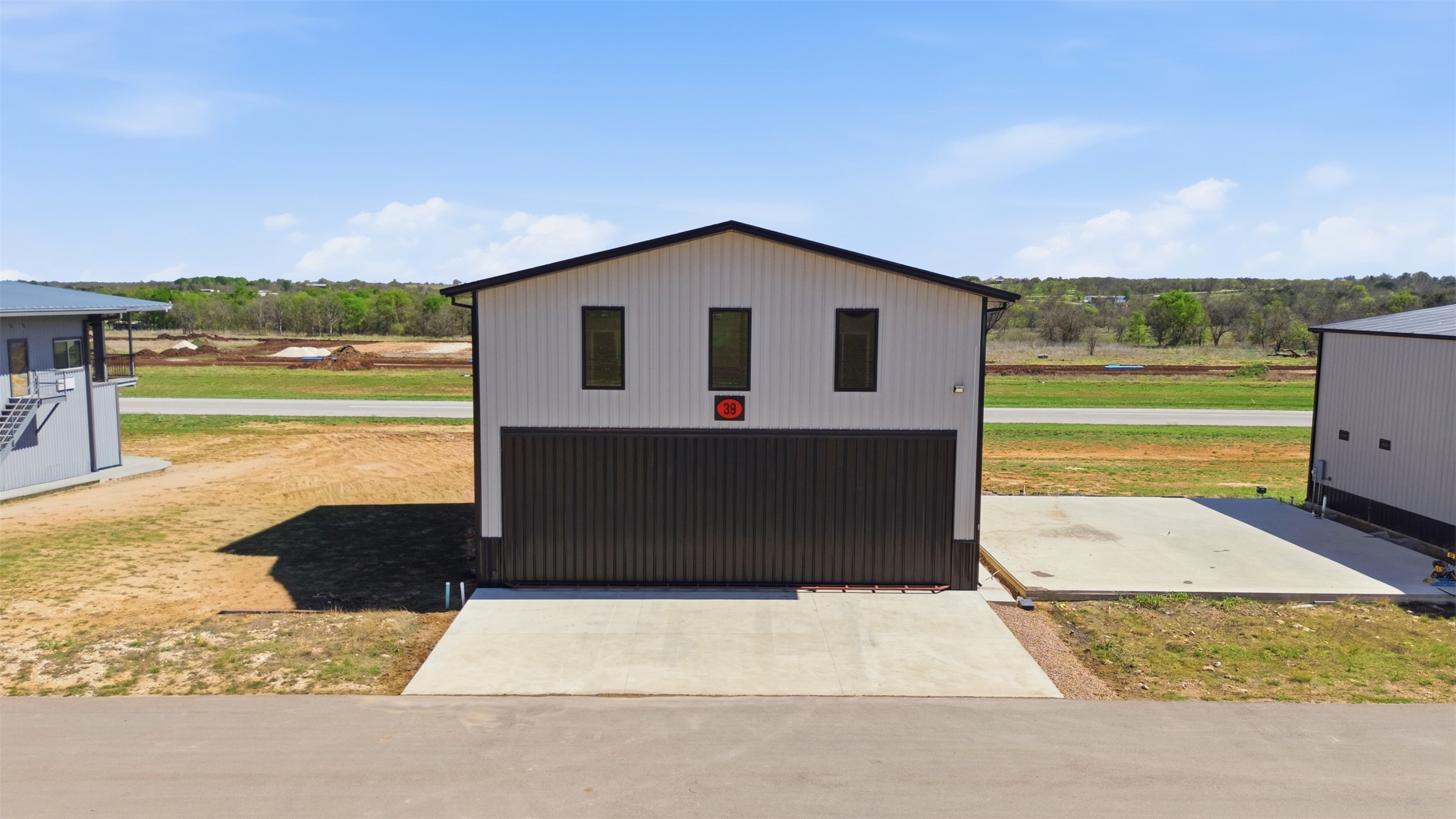 main property photo 20
