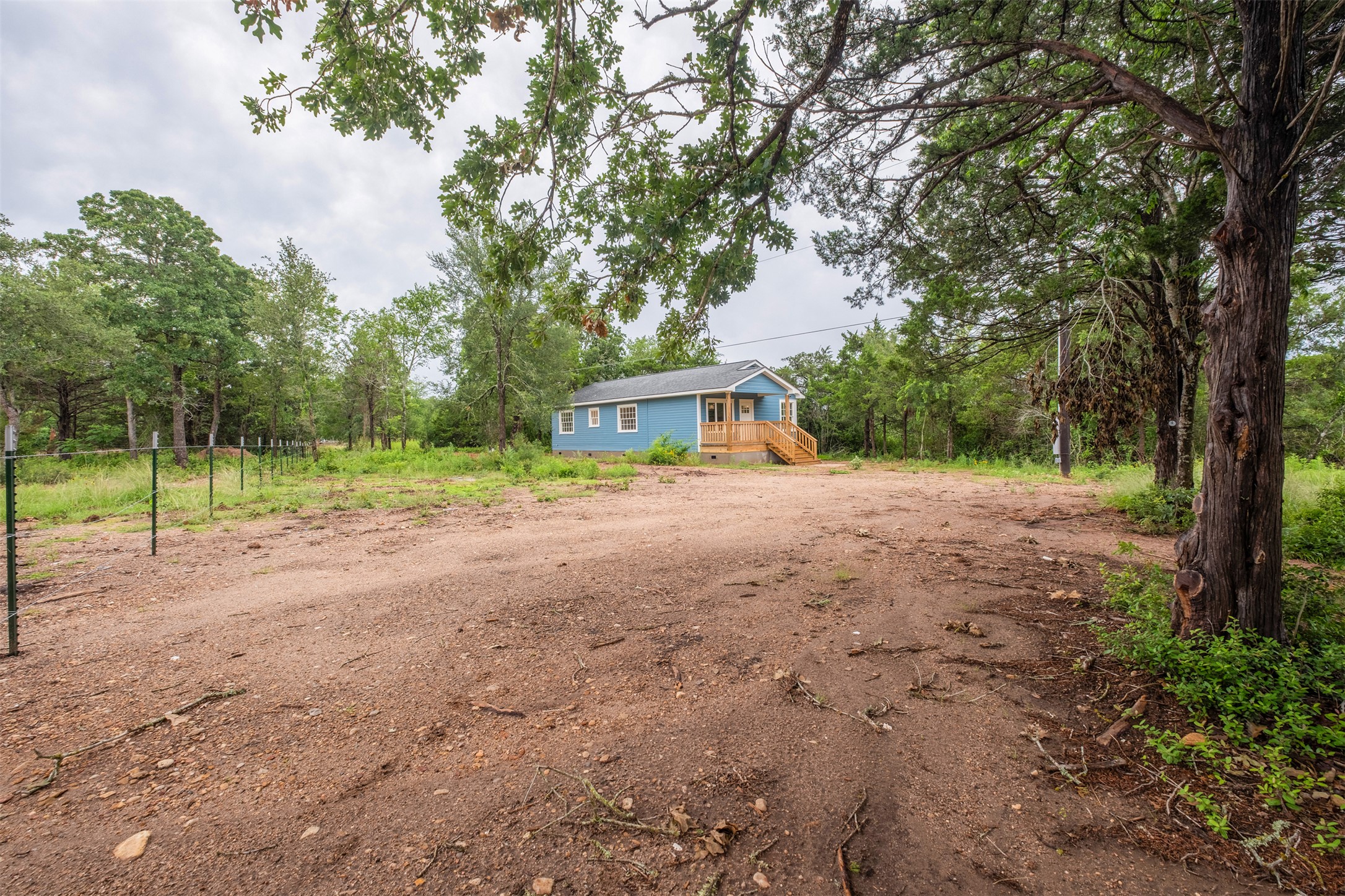 main property photo 2