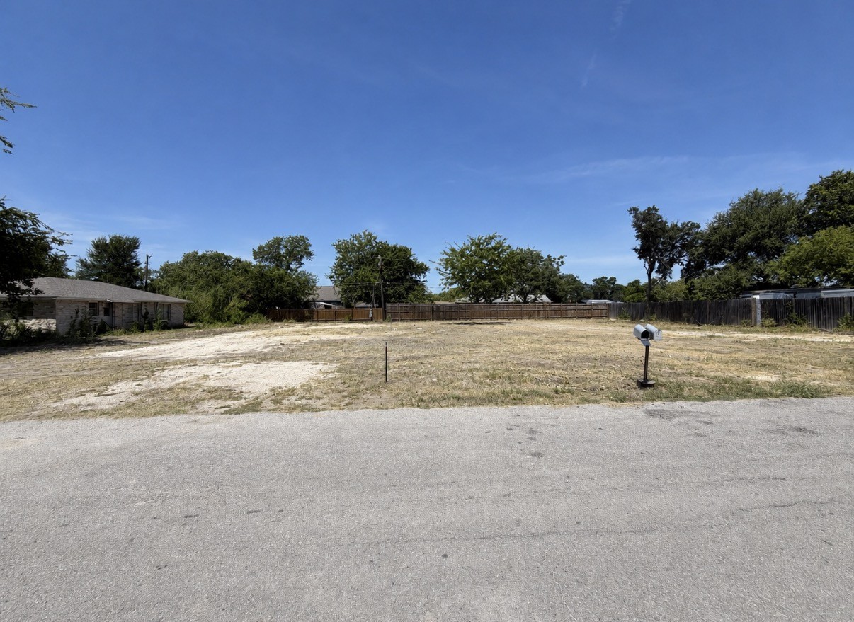 main property photo 4