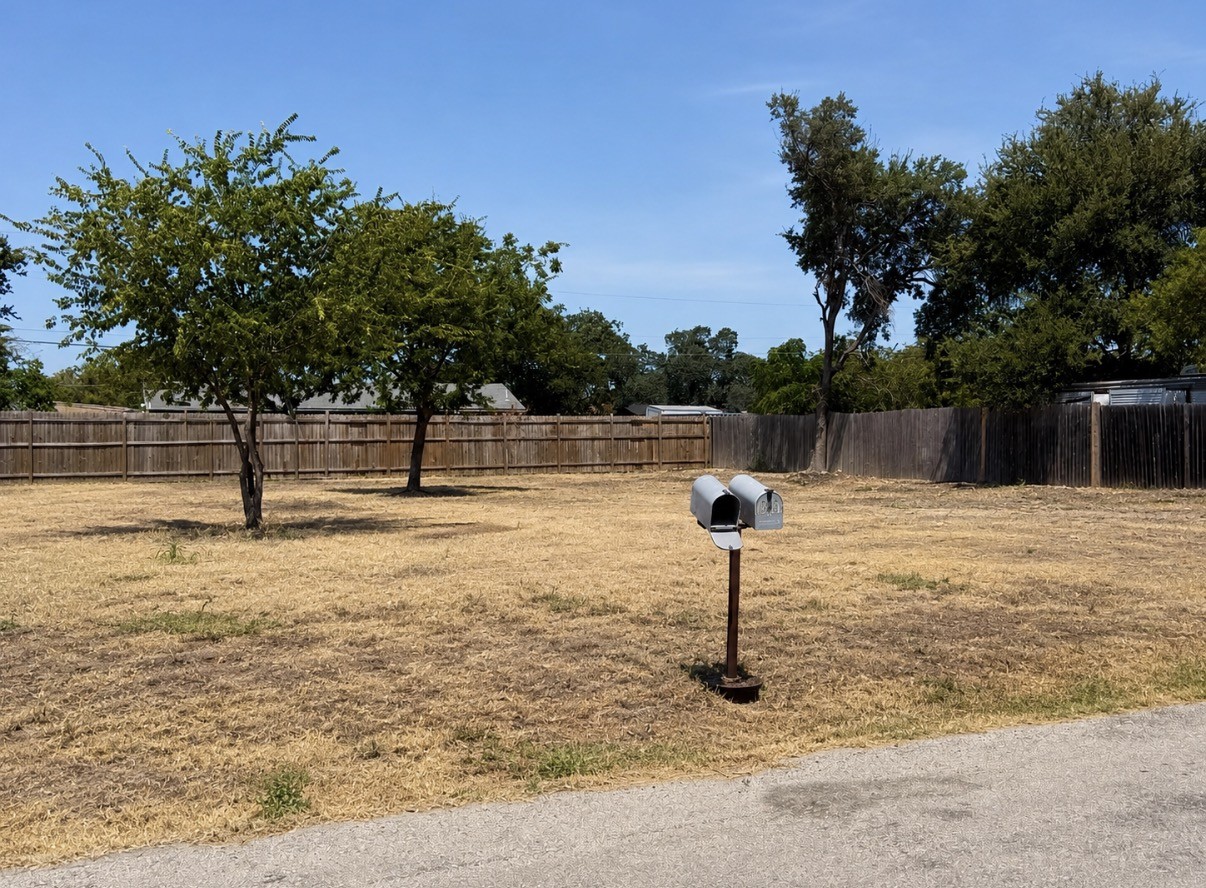 main property photo 7