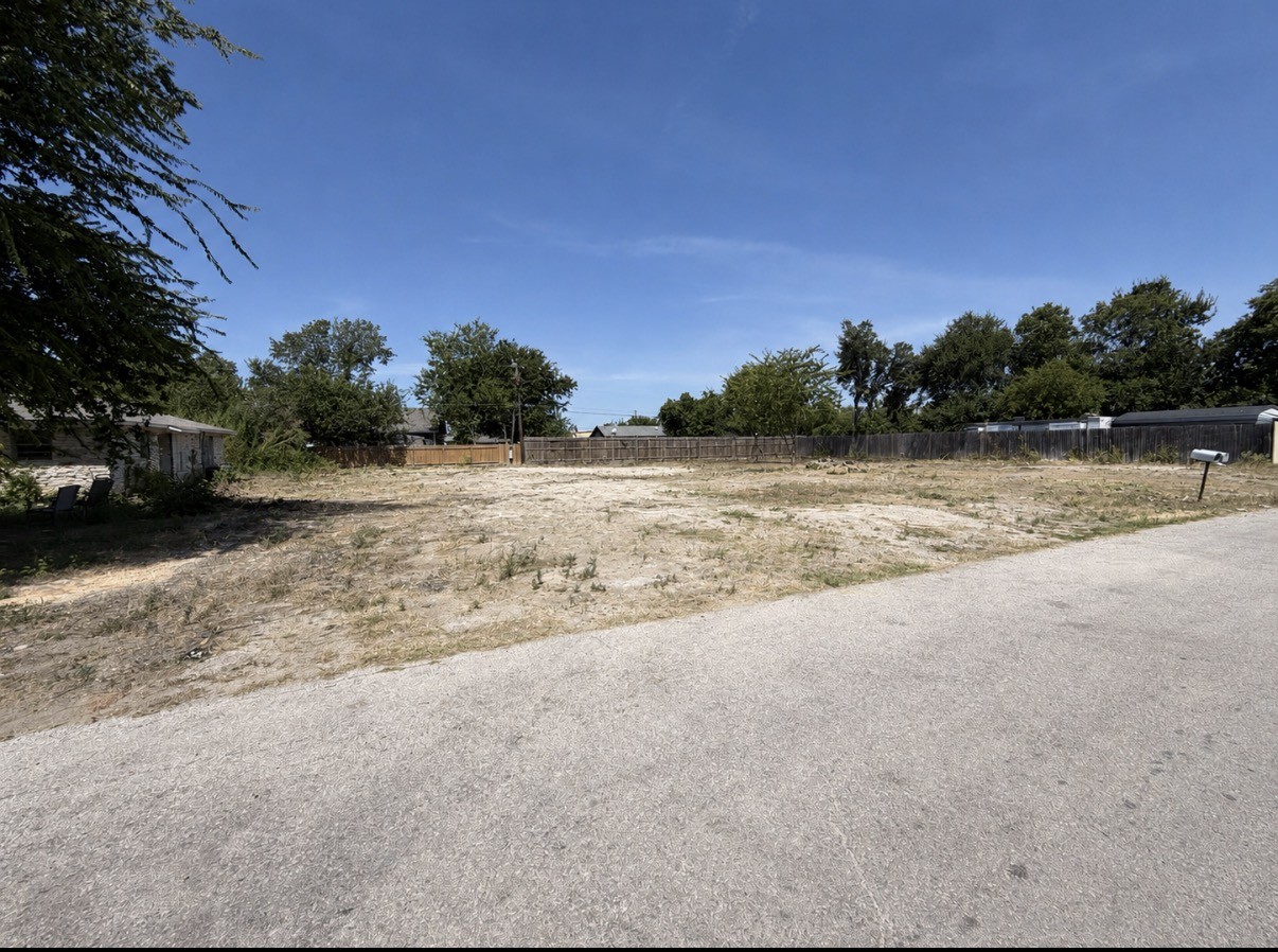 main property photo 8