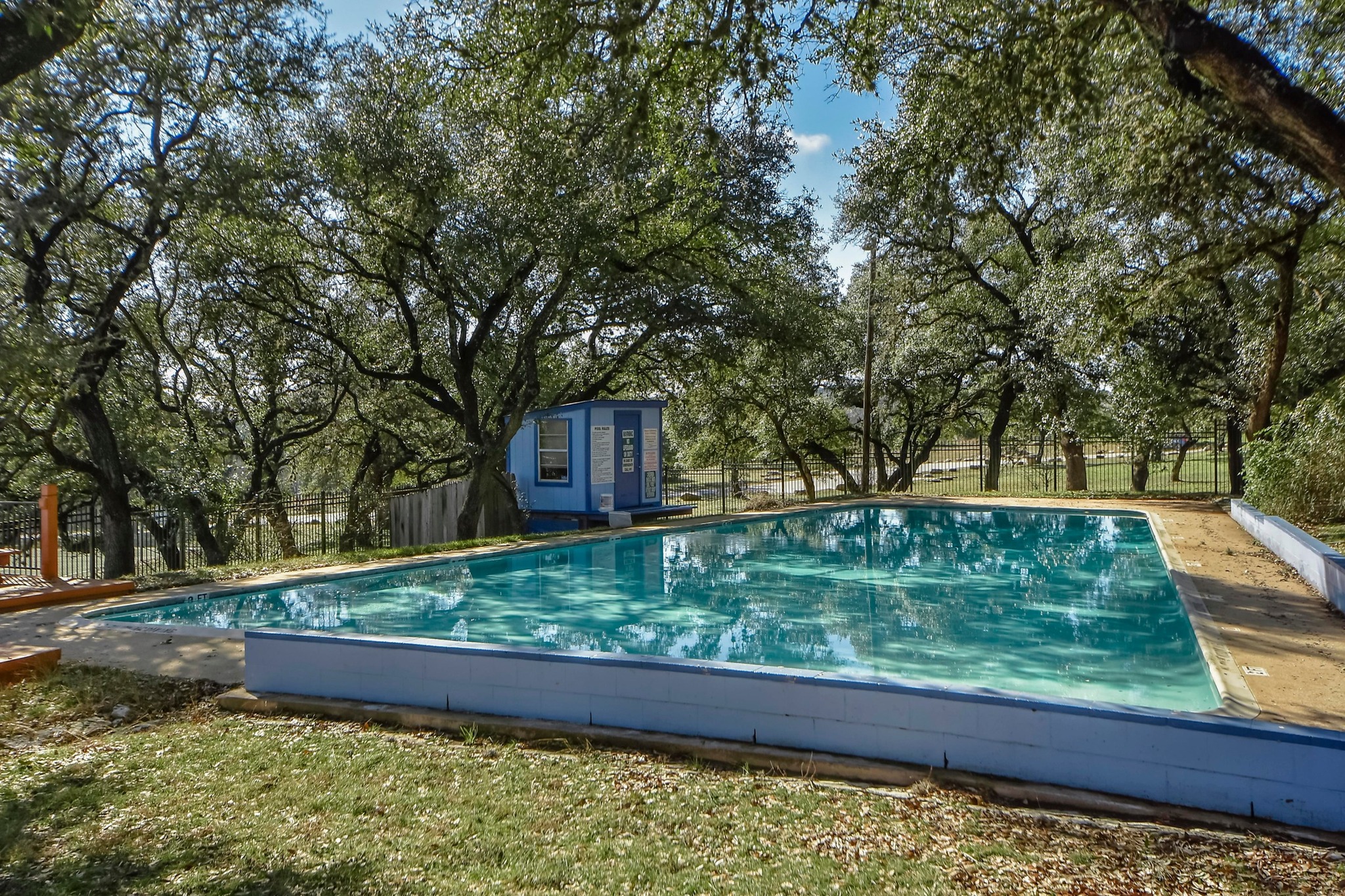 main property photo 39