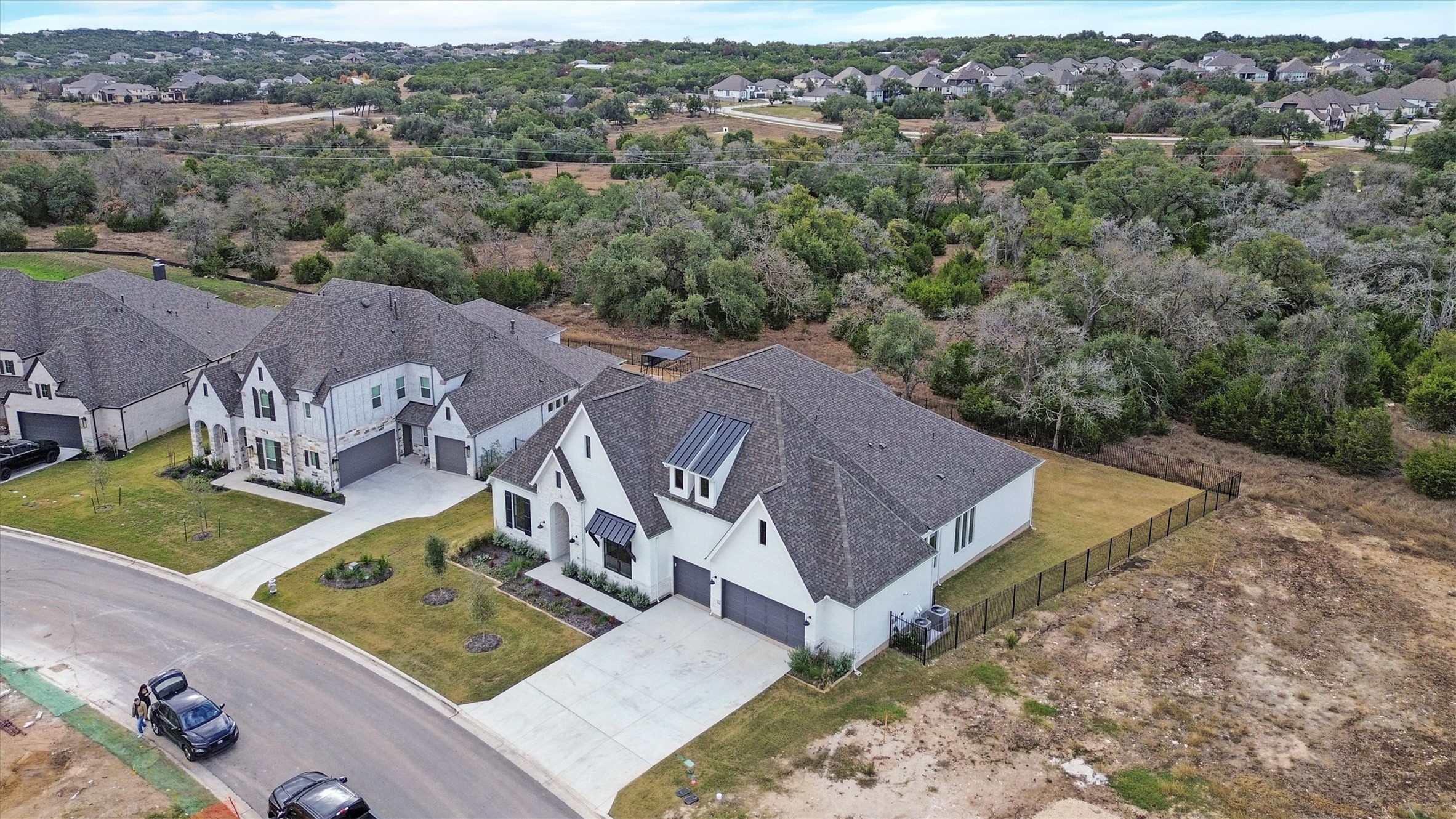main property photo 37
