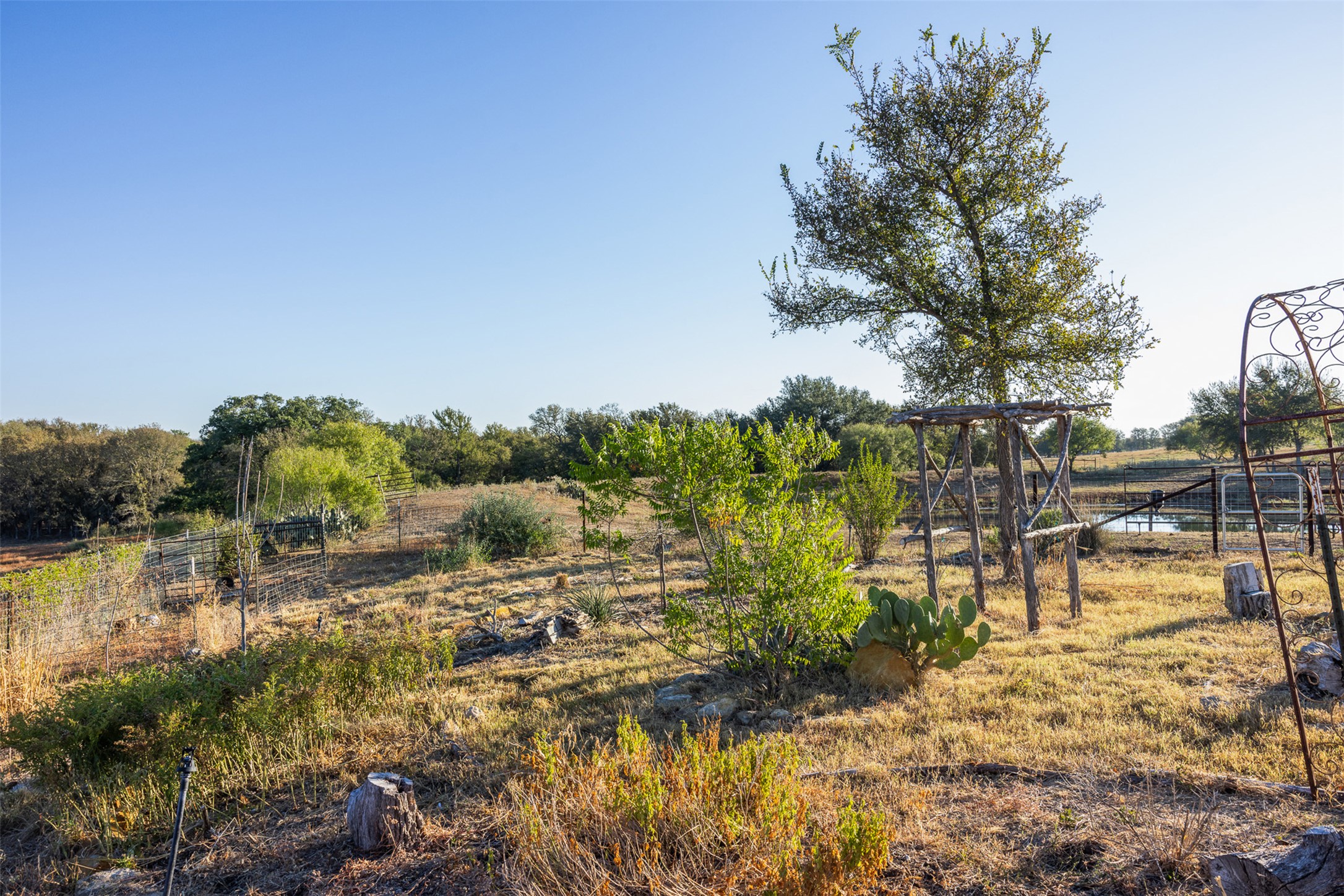 main property photo 18