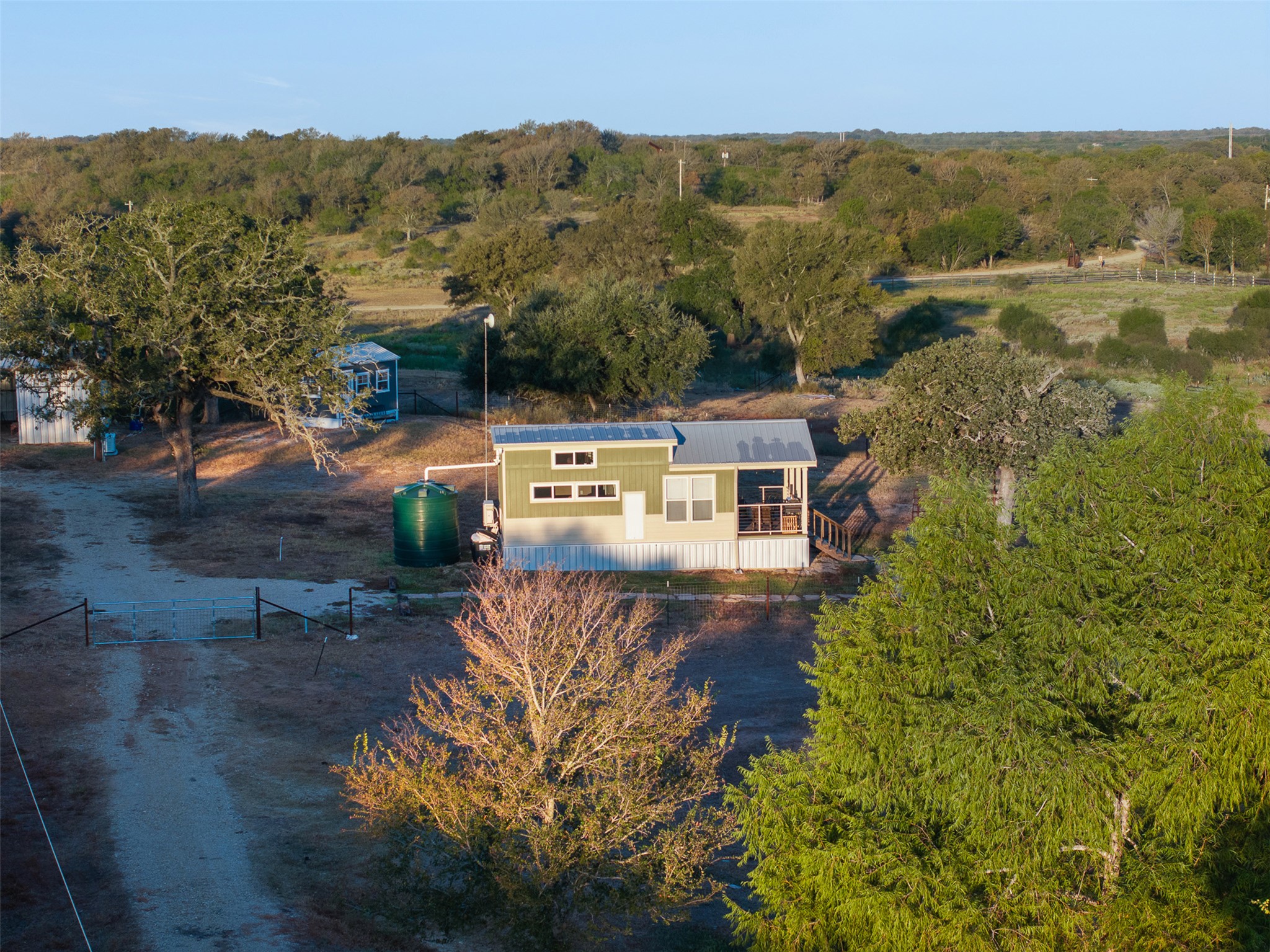 main property photo 26