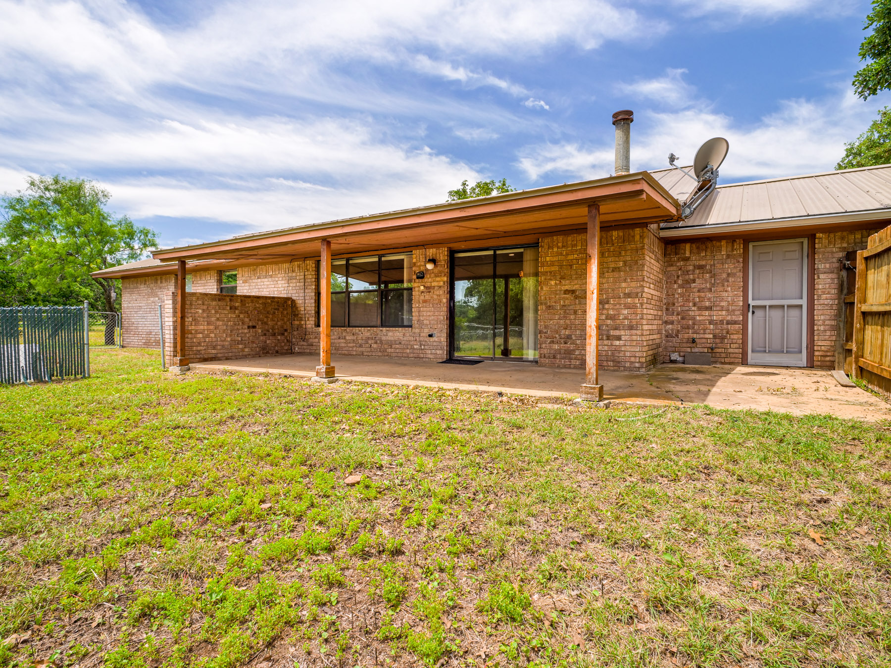 main property photo 35