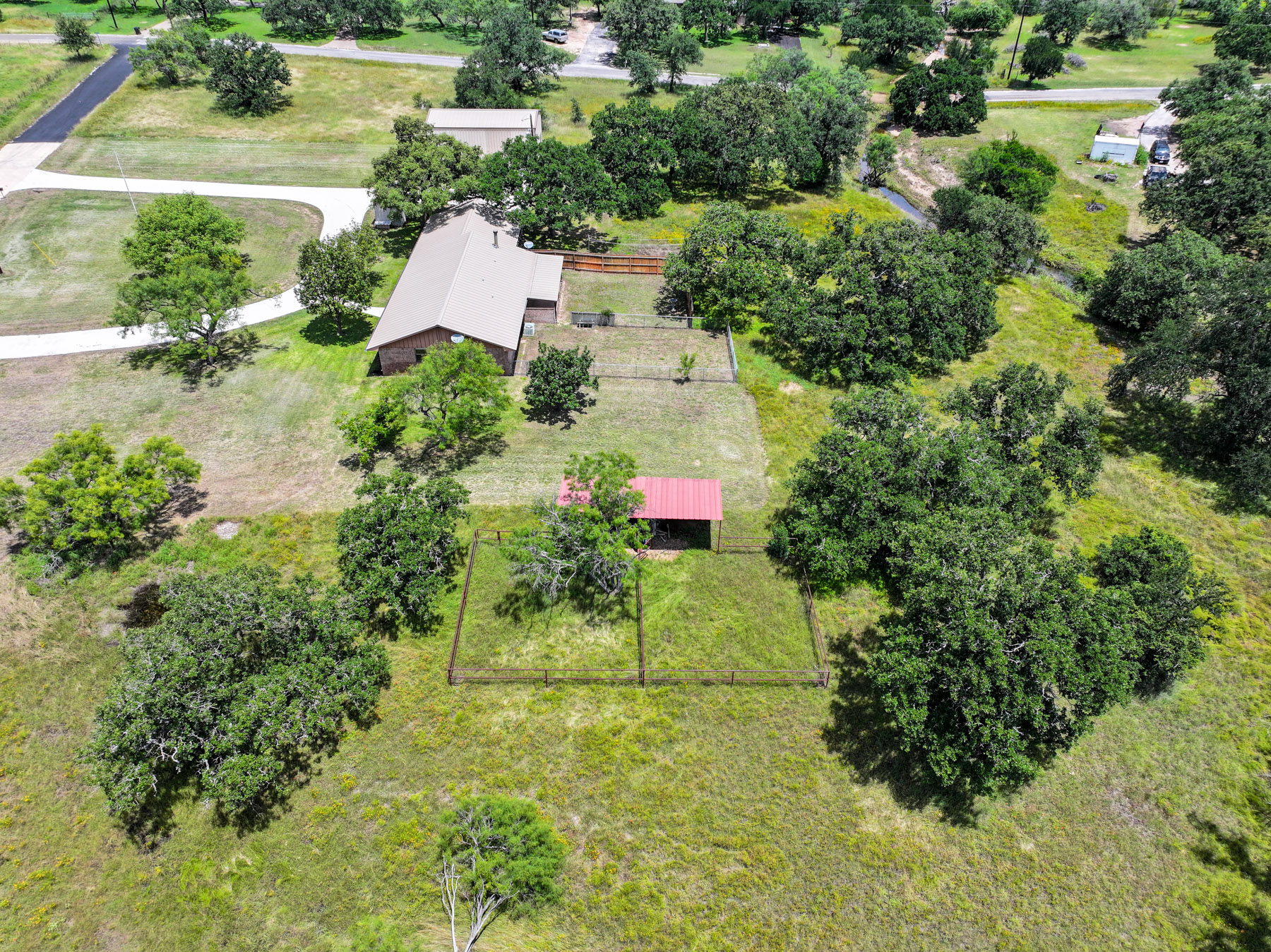 main property photo 7