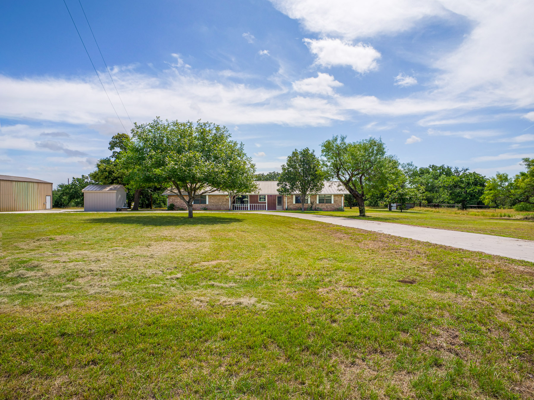 main property photo 9