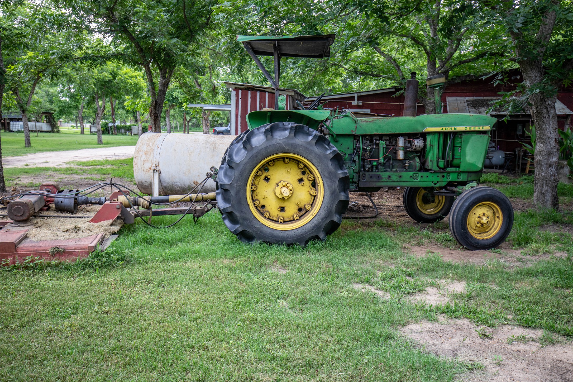 main property photo 17
