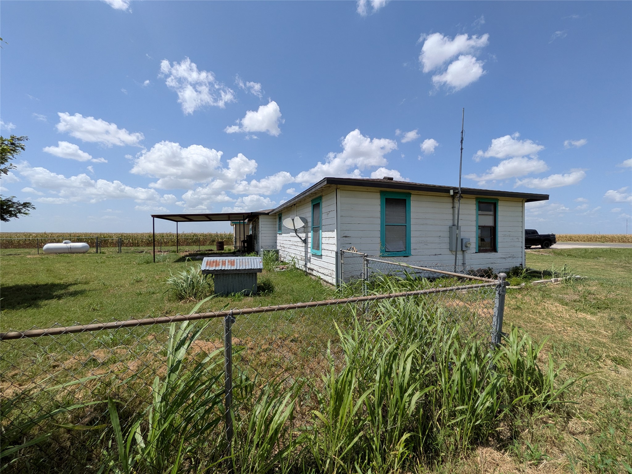 main property photo 10