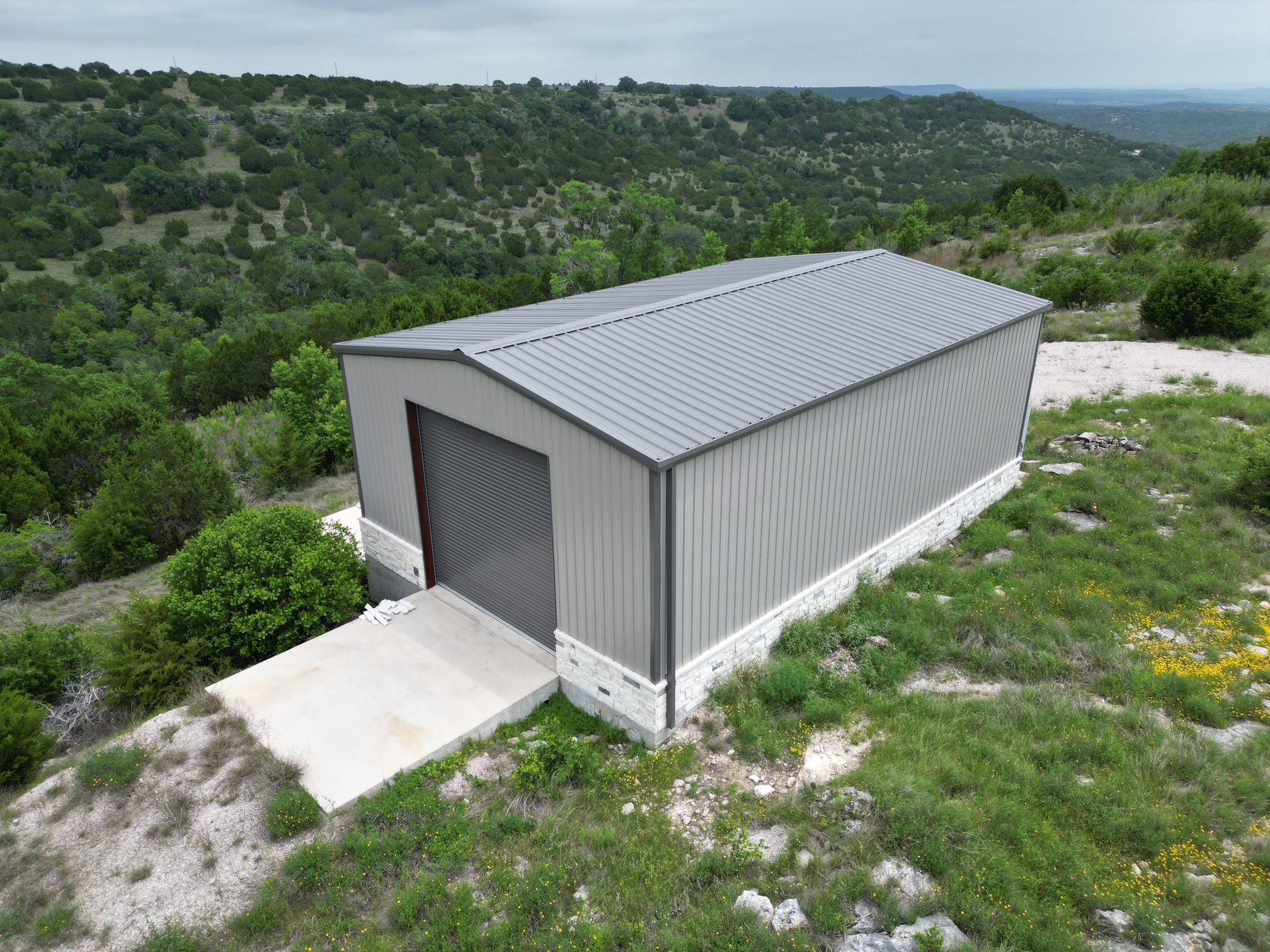 main property photo 17