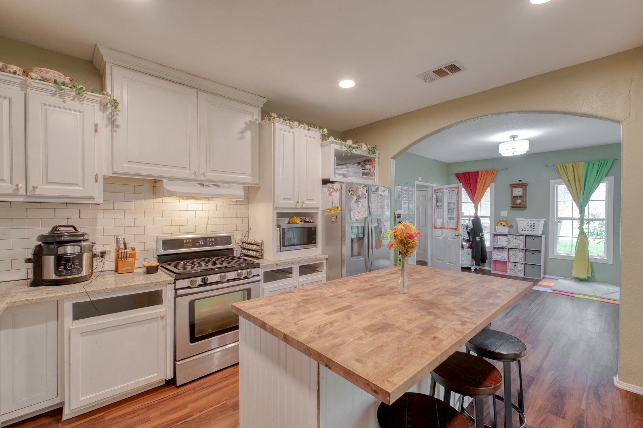 main property photo 8