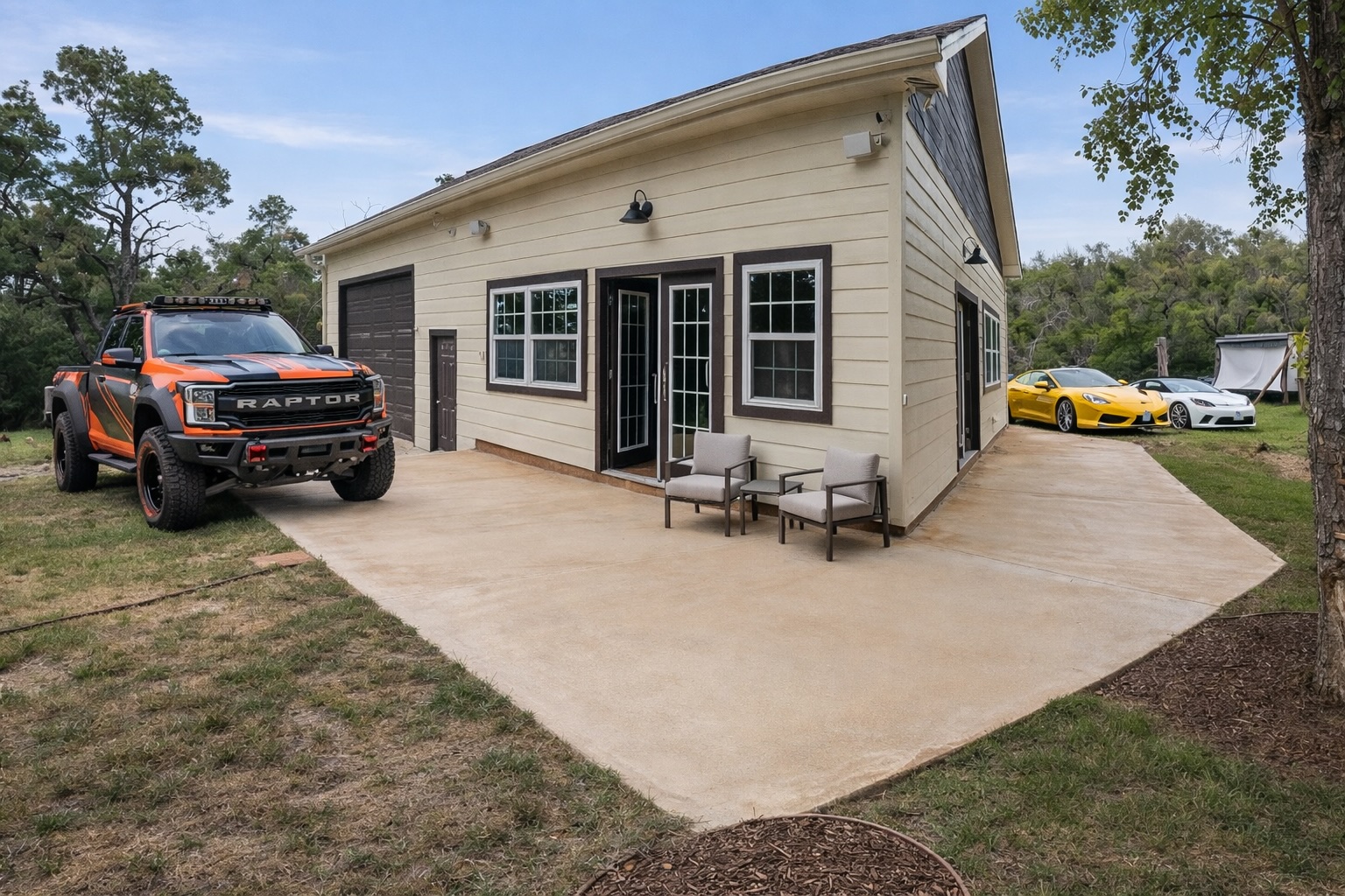 main property photo 3