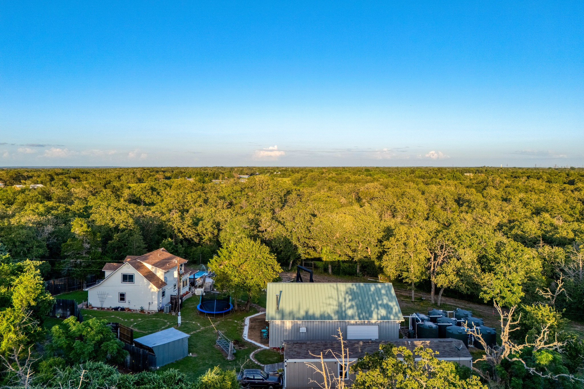 main property photo 6