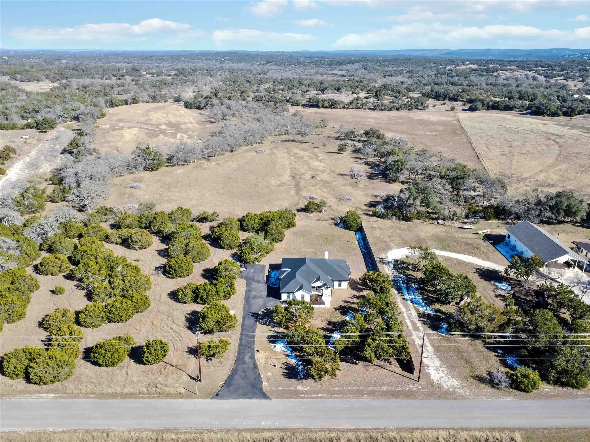 main property photo 36