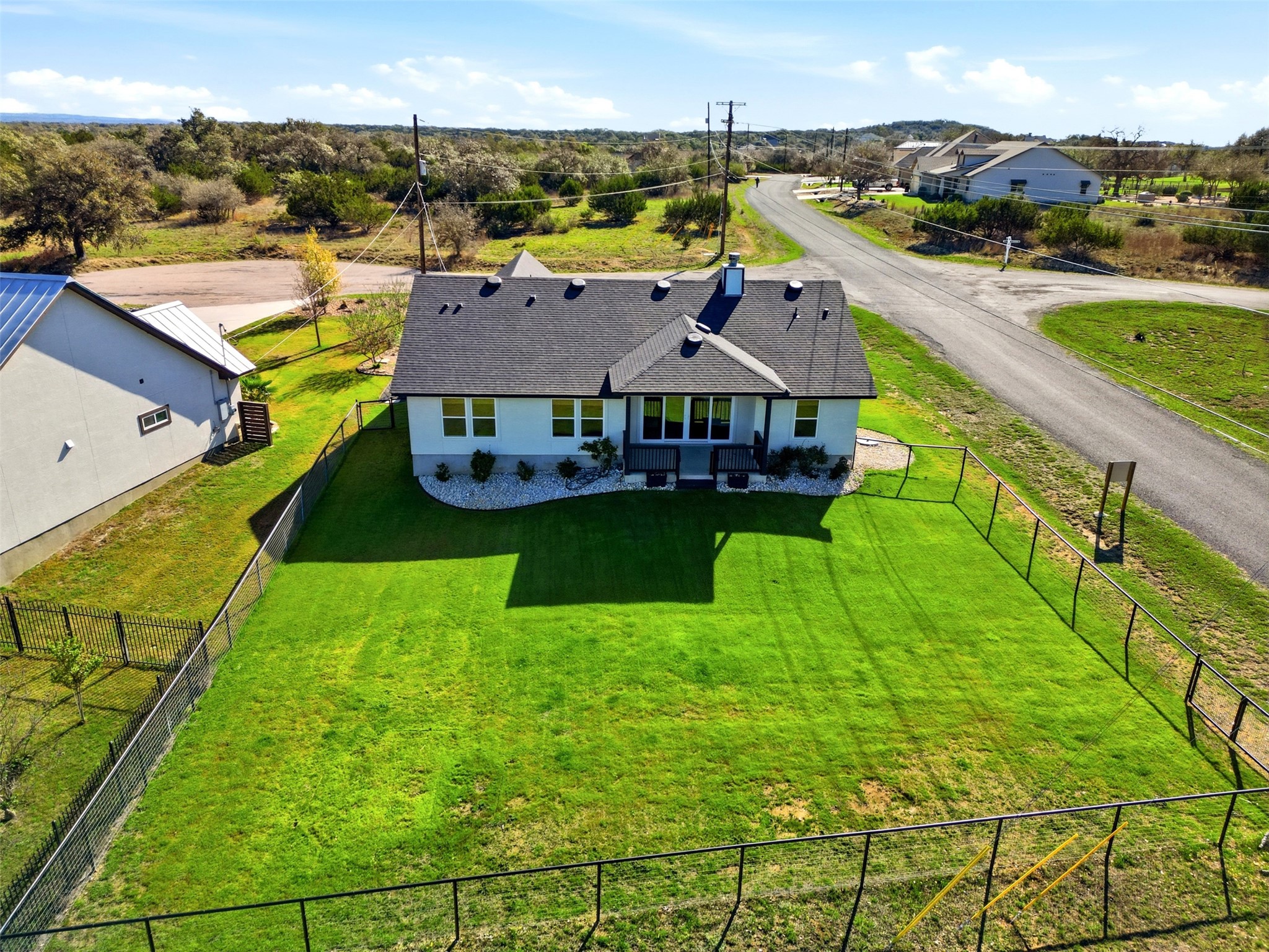 main property photo 36